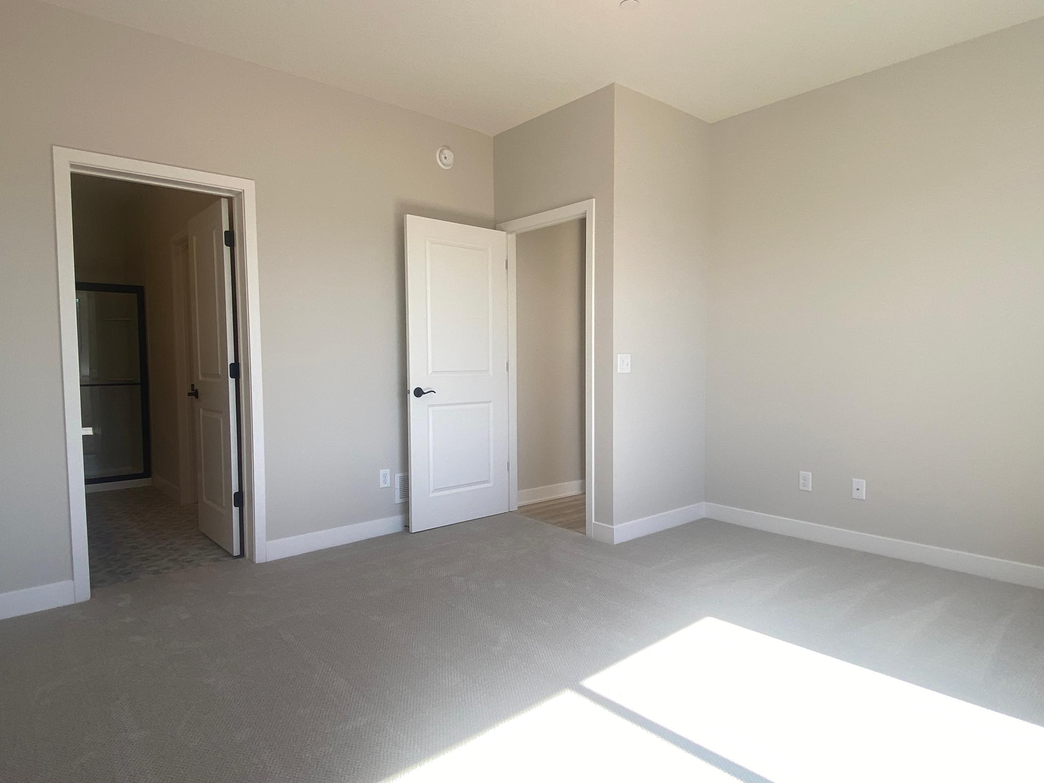 13751 Hollybrook Circle Property Photo 6