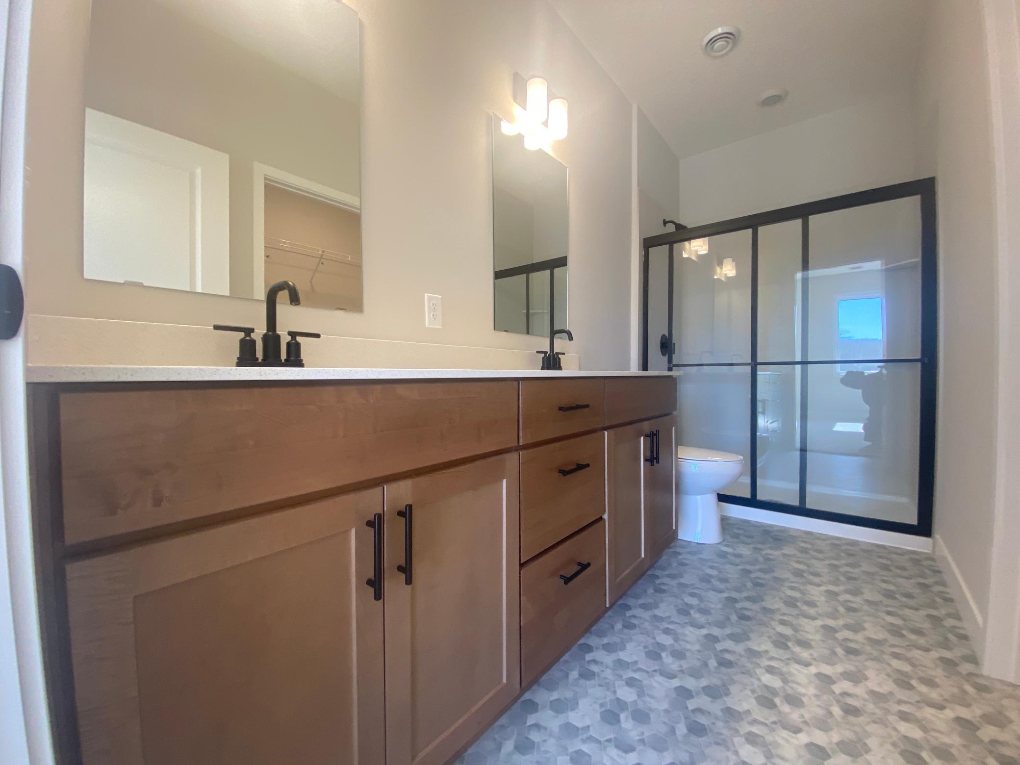 13751 Hollybrook Circle Property Photo 8