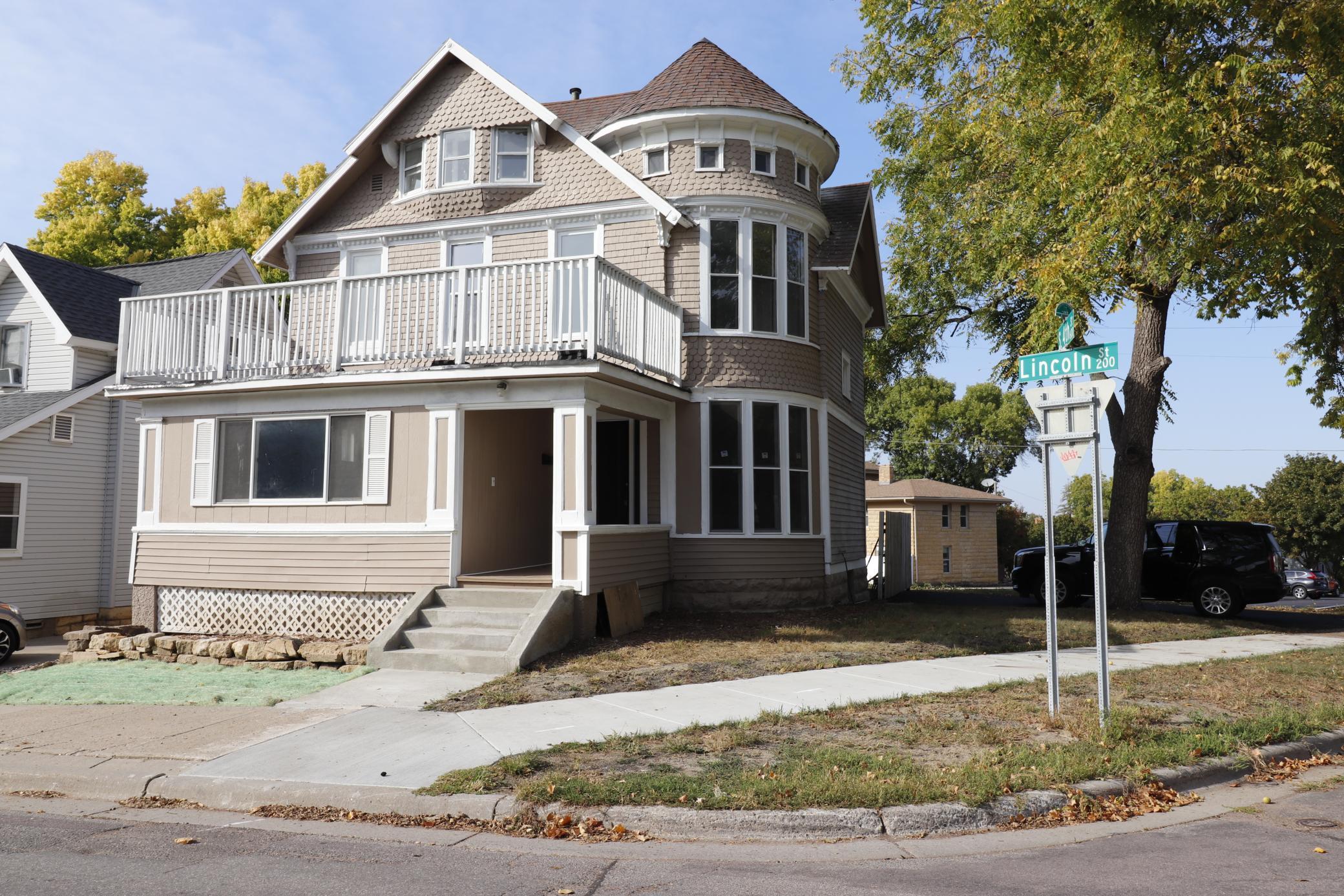 238 Lincoln Street