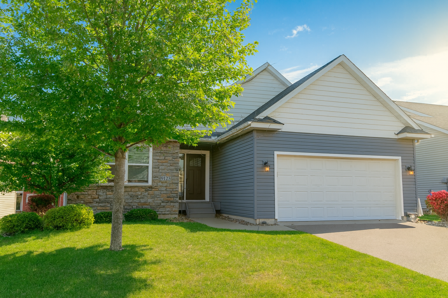 9125 Compass Pointe Road Property Photo 1