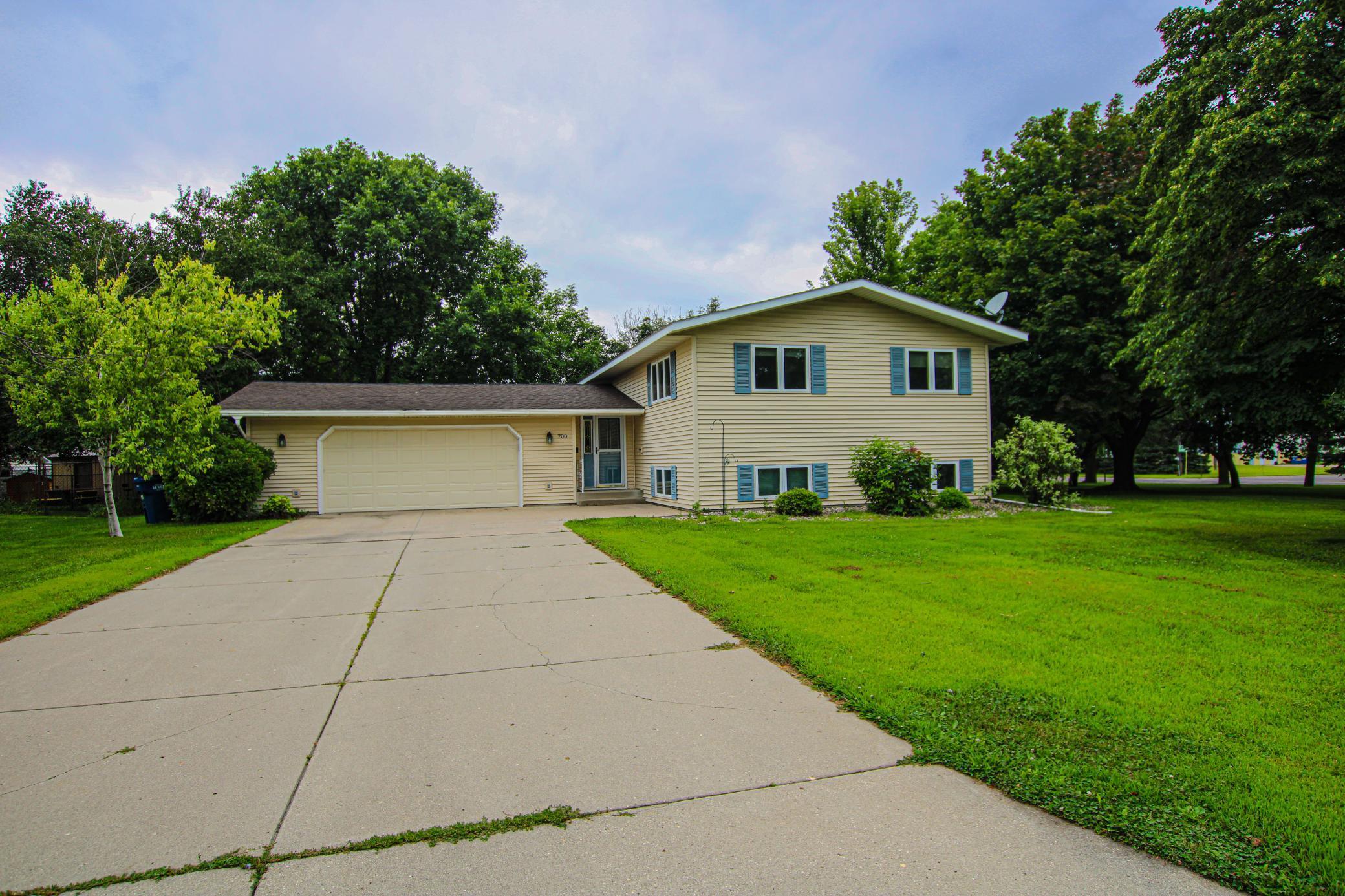 700 18th Street Property Photo 1