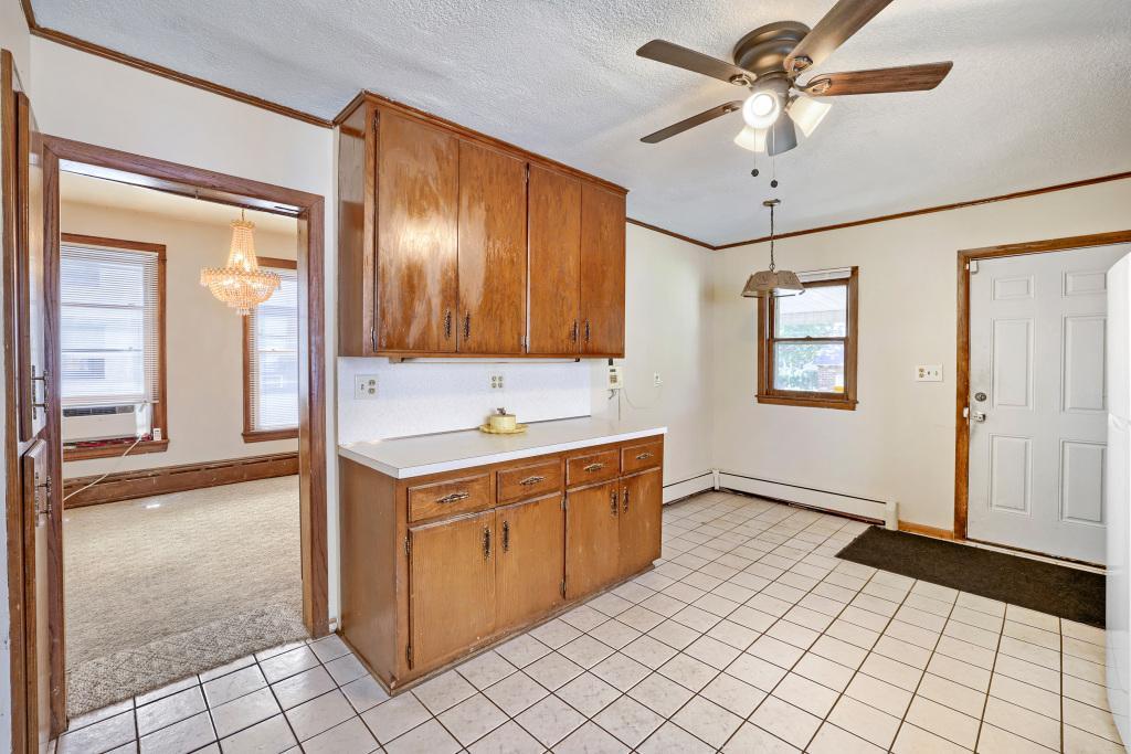 3304 Grand Avenue S Property Photo 13