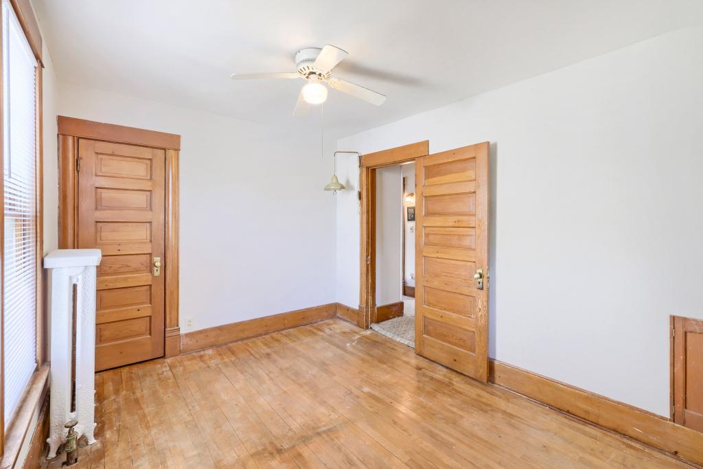 3304 Grand Avenue S Property Photo 14