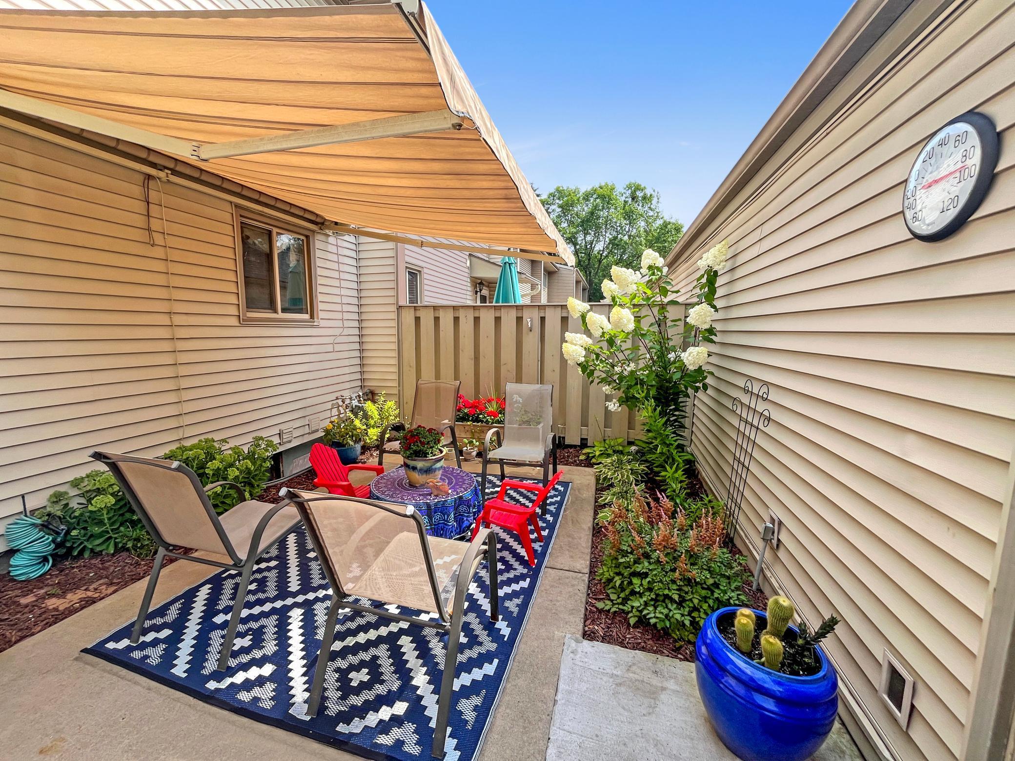 1547 N Oberlin Circle Property Photo