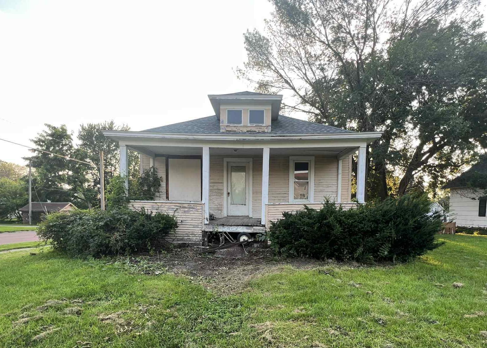 403 N Orient Street Property Photo 1