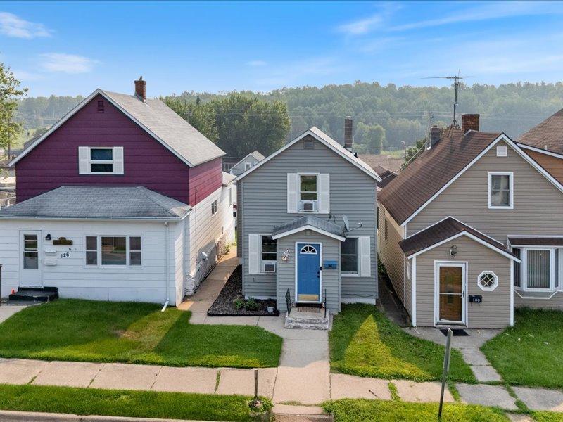 128 3rd Street Property Photo 1