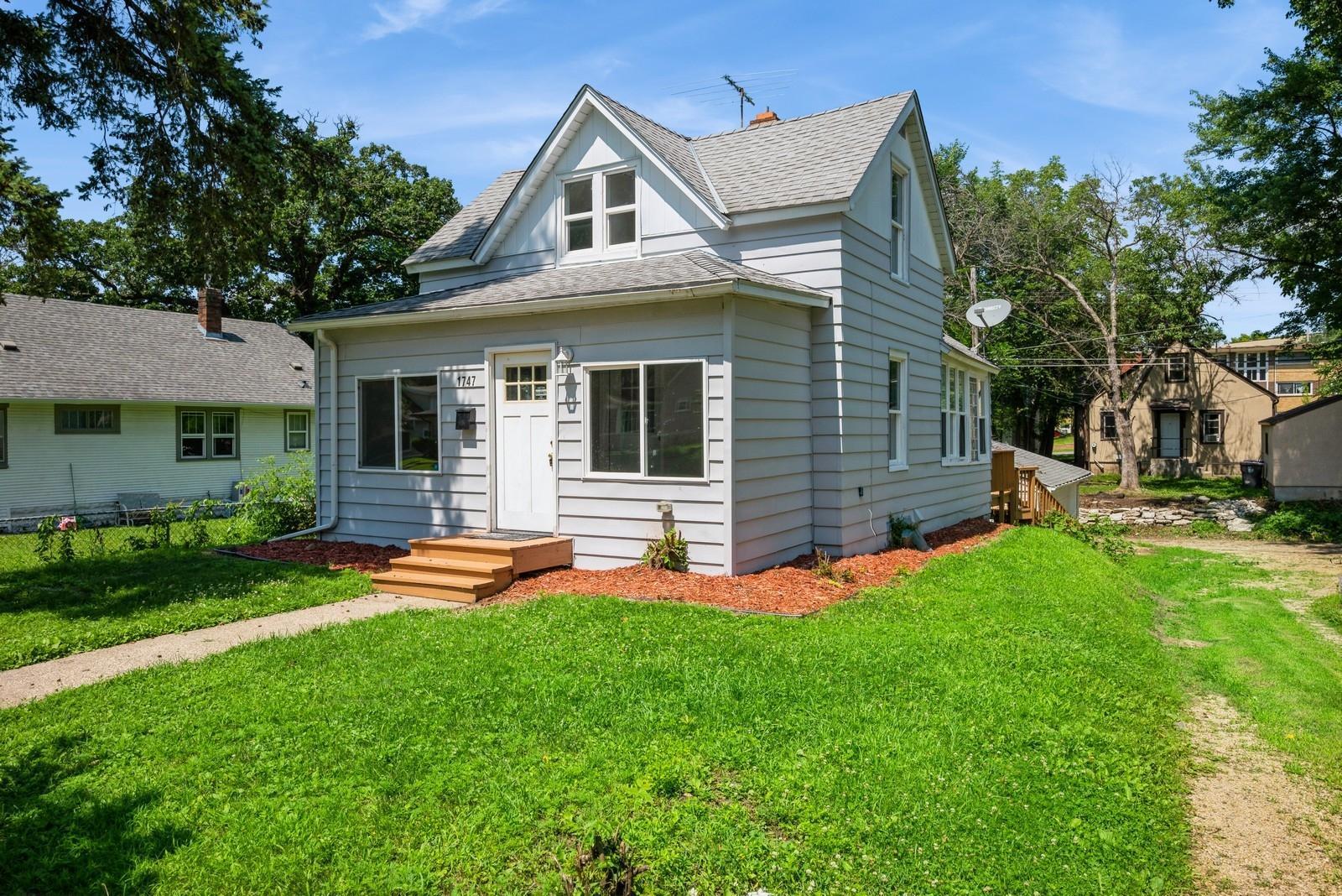 1747 York Avenue Property Photo
