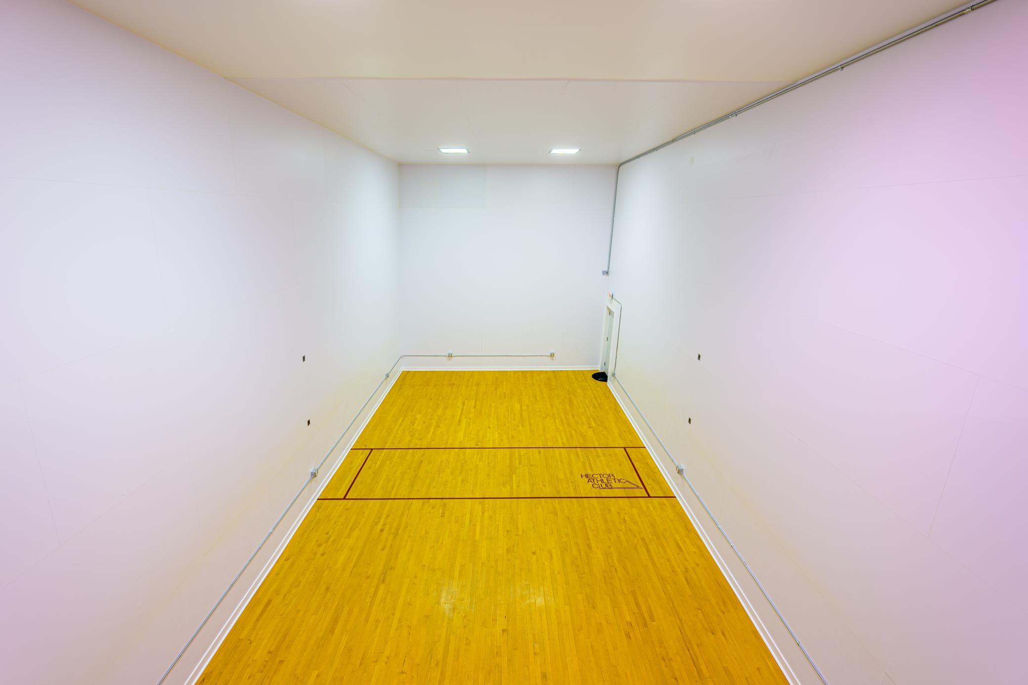 541 8th Street E Property Photo 1