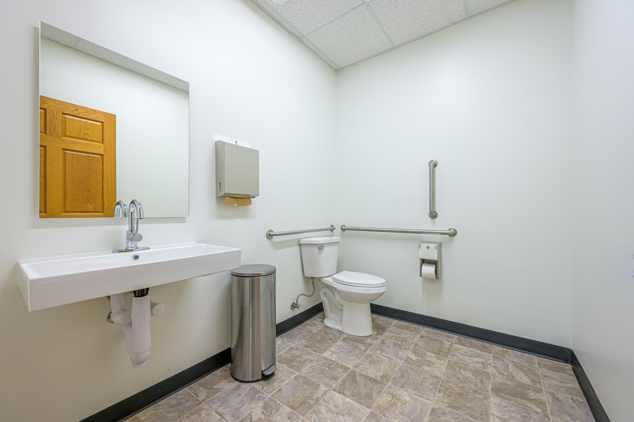 541 8th Street E Property Photo 6