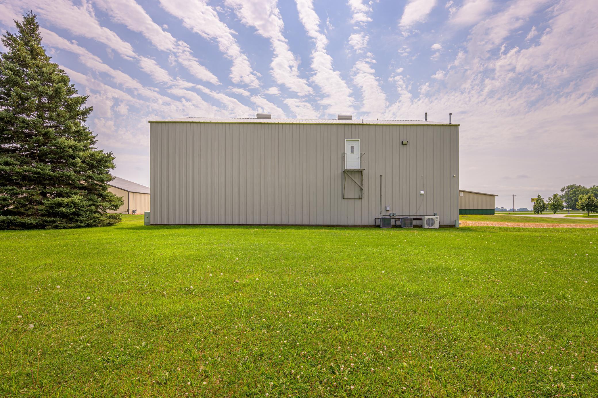 541 8th Street E Property Photo 17