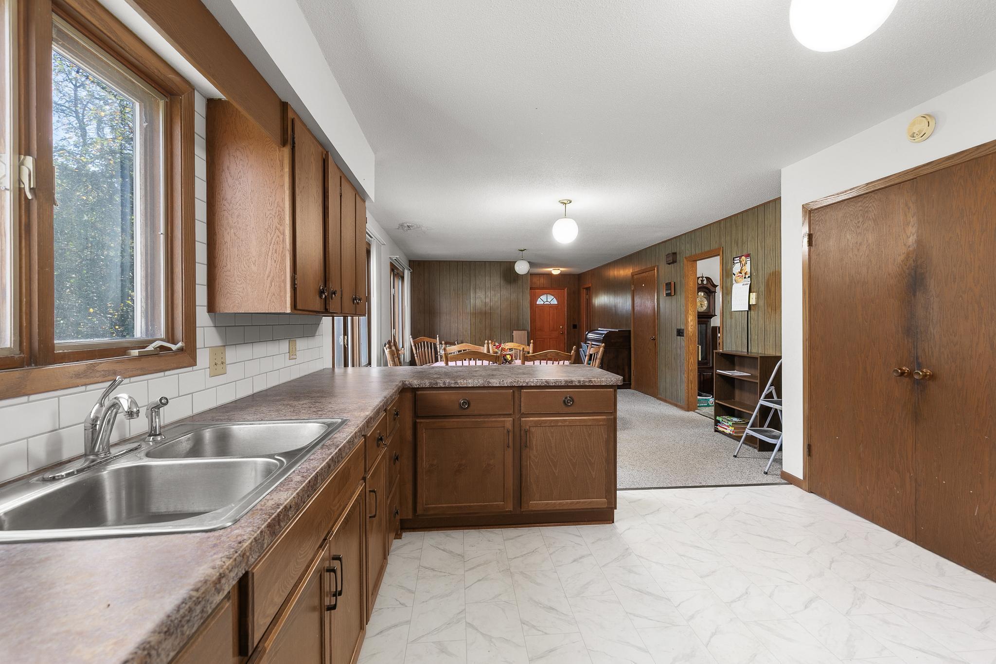 15592 Highway 27 Property Photo 5