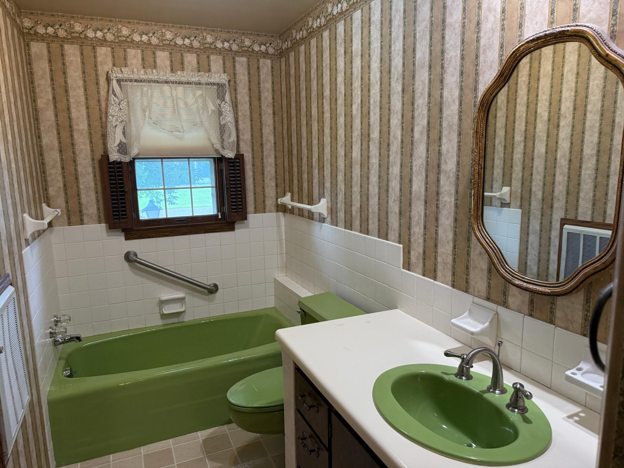 301 Birch Street Property Photo 20