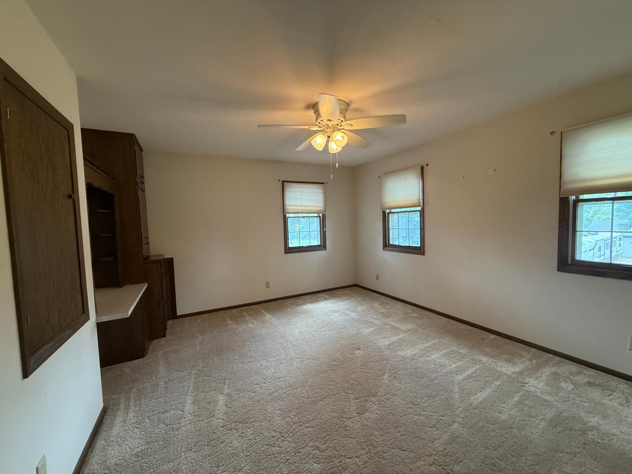 301 Birch Street Property Photo 21