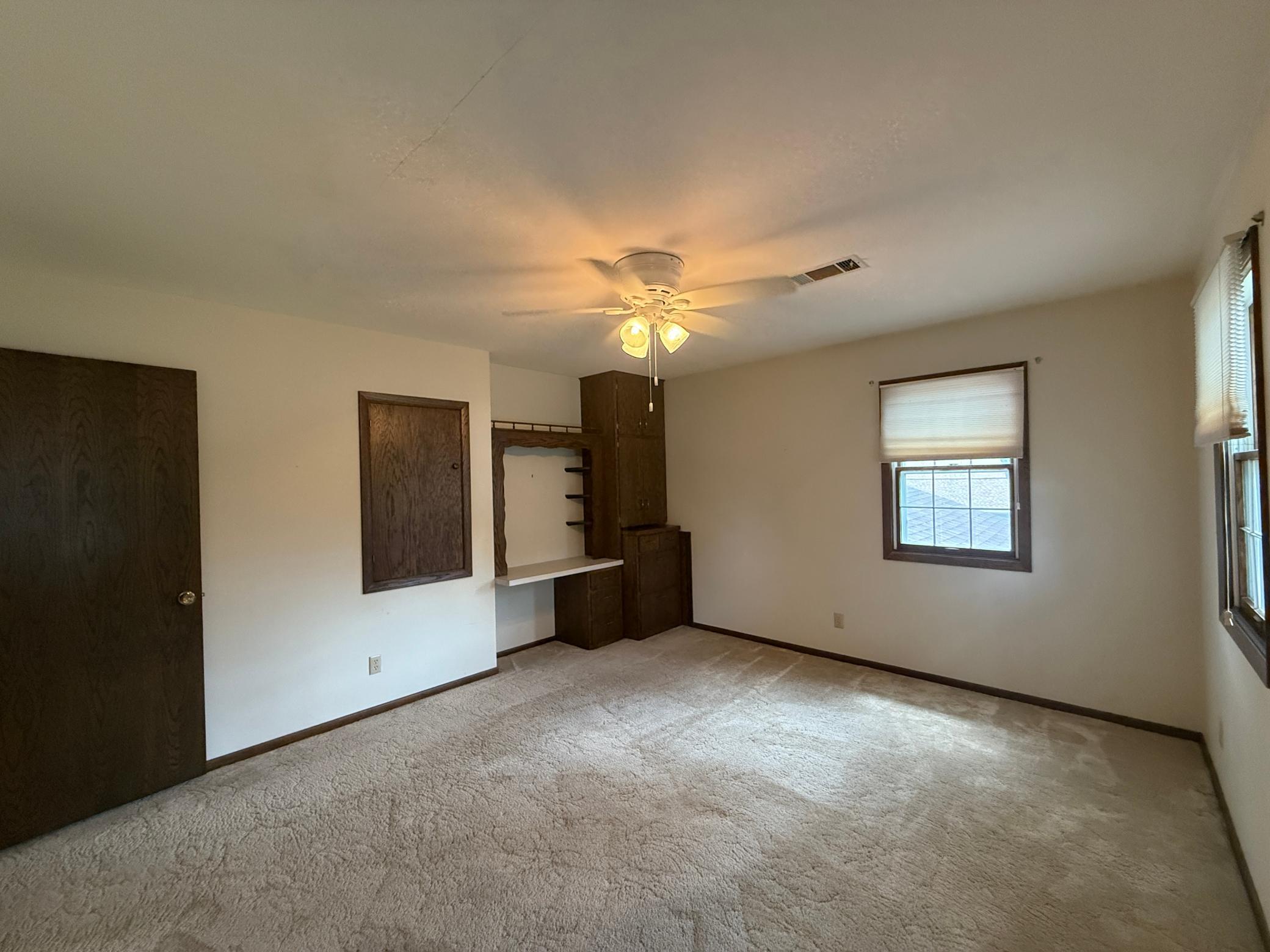 301 Birch Street Property Photo 22