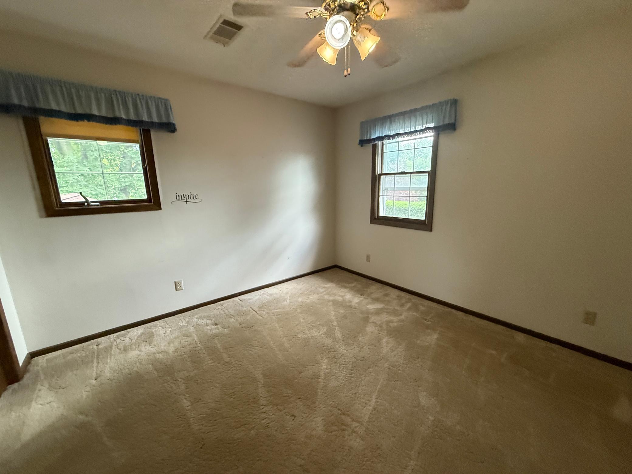 301 Birch Street Property Photo 23