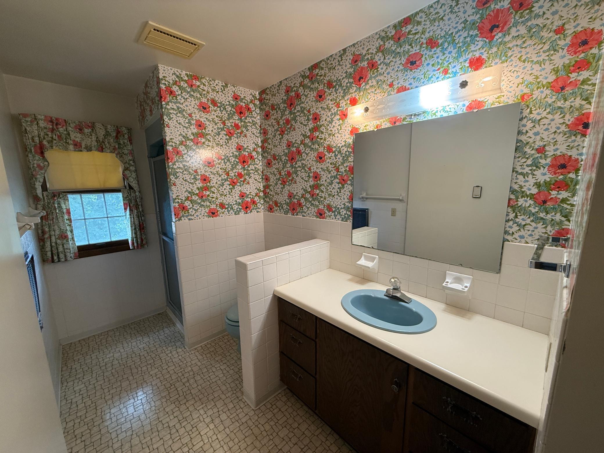 301 Birch Street Property Photo 26