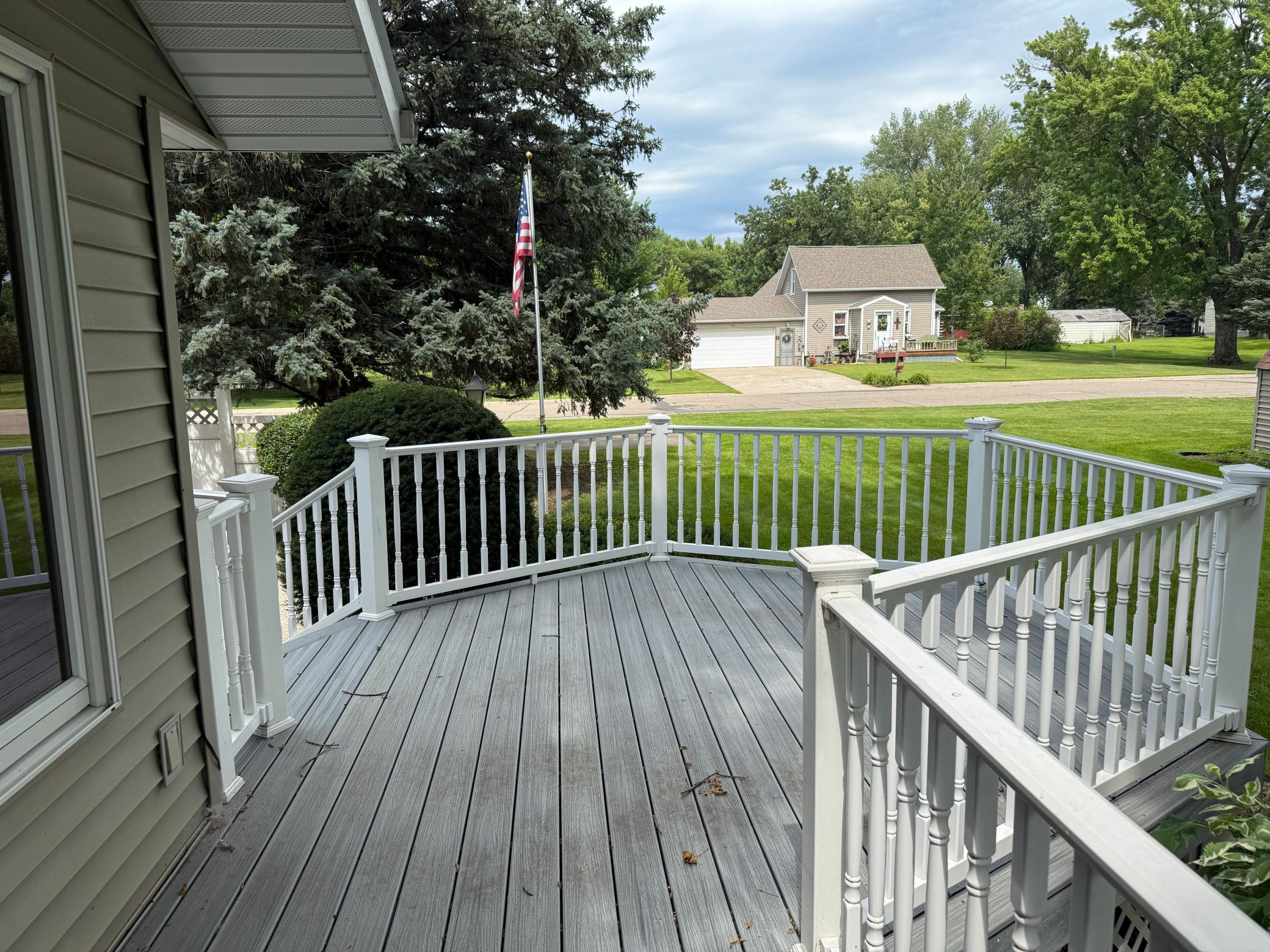 301 Birch Street Property Photo 44