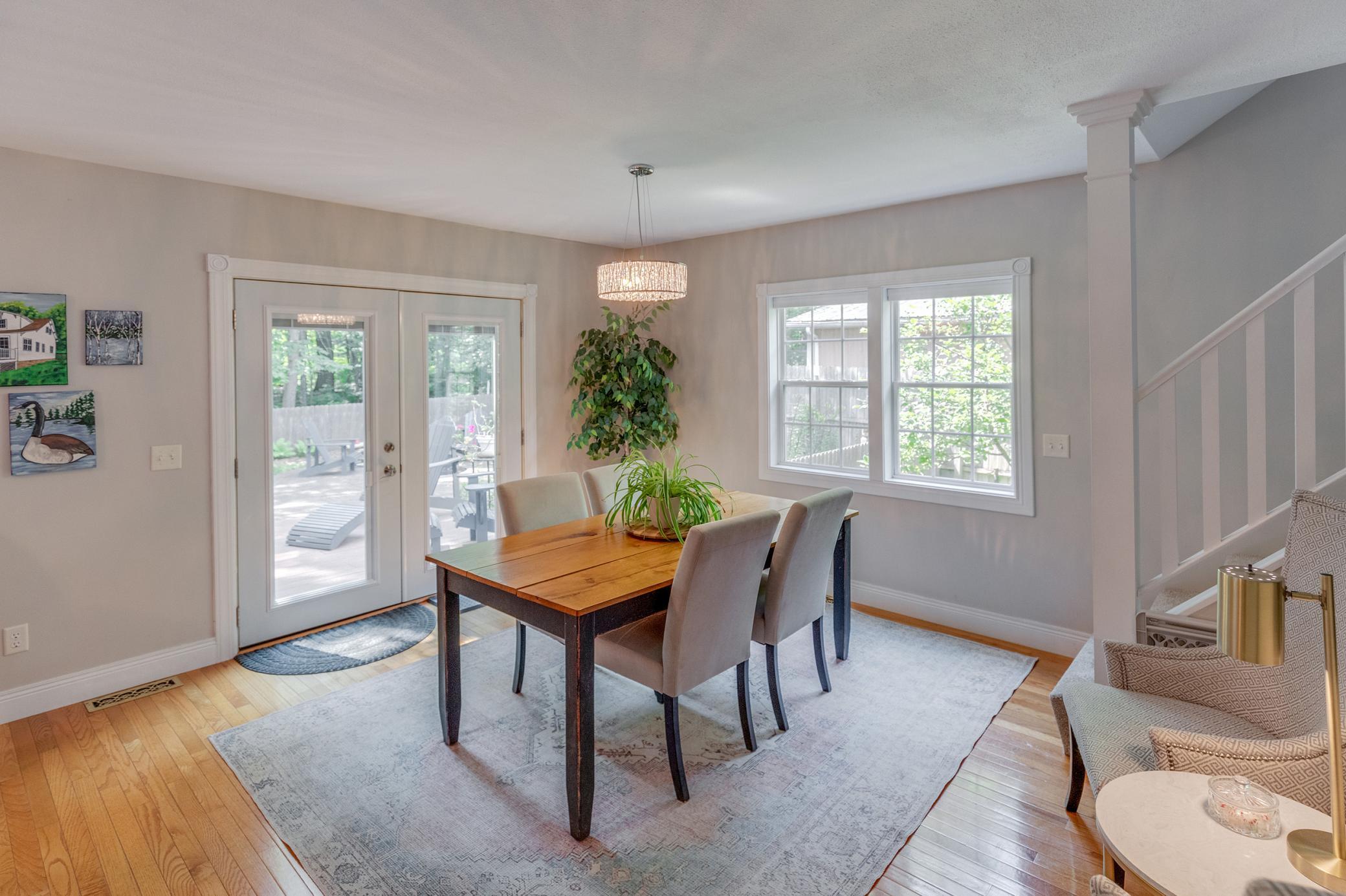 209 Park Avenue W Property Photo 12