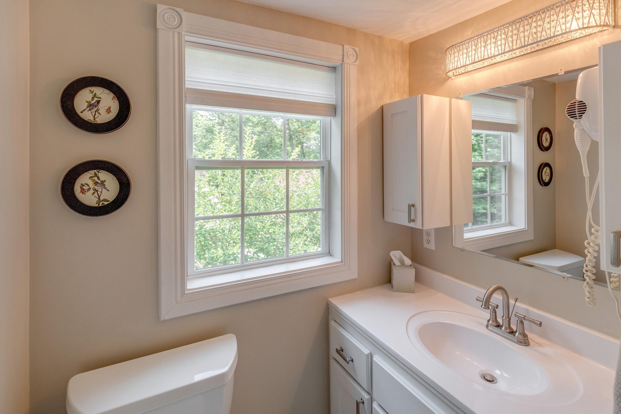 209 Park Avenue W Property Photo 26