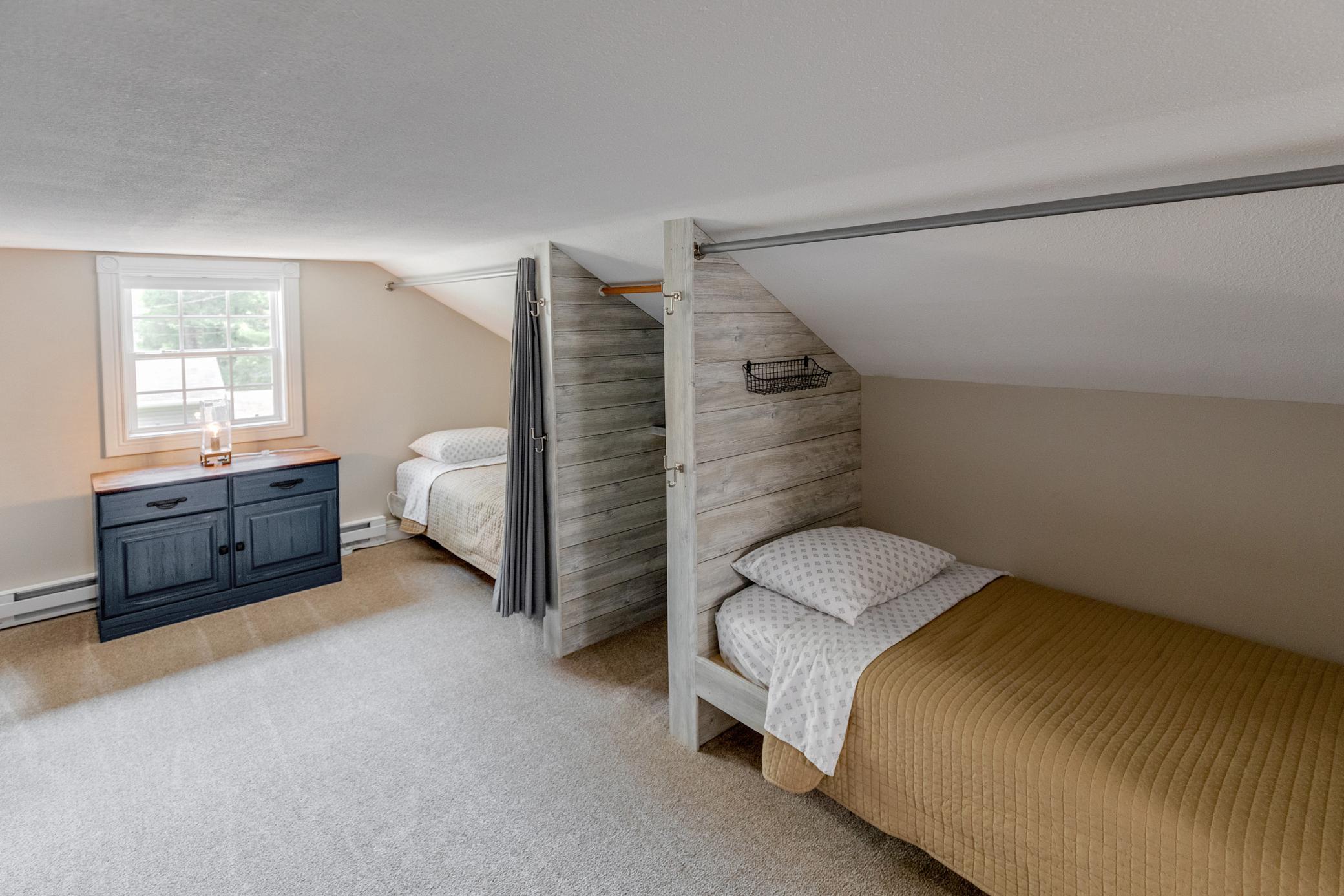209 Park Avenue W Property Photo 29