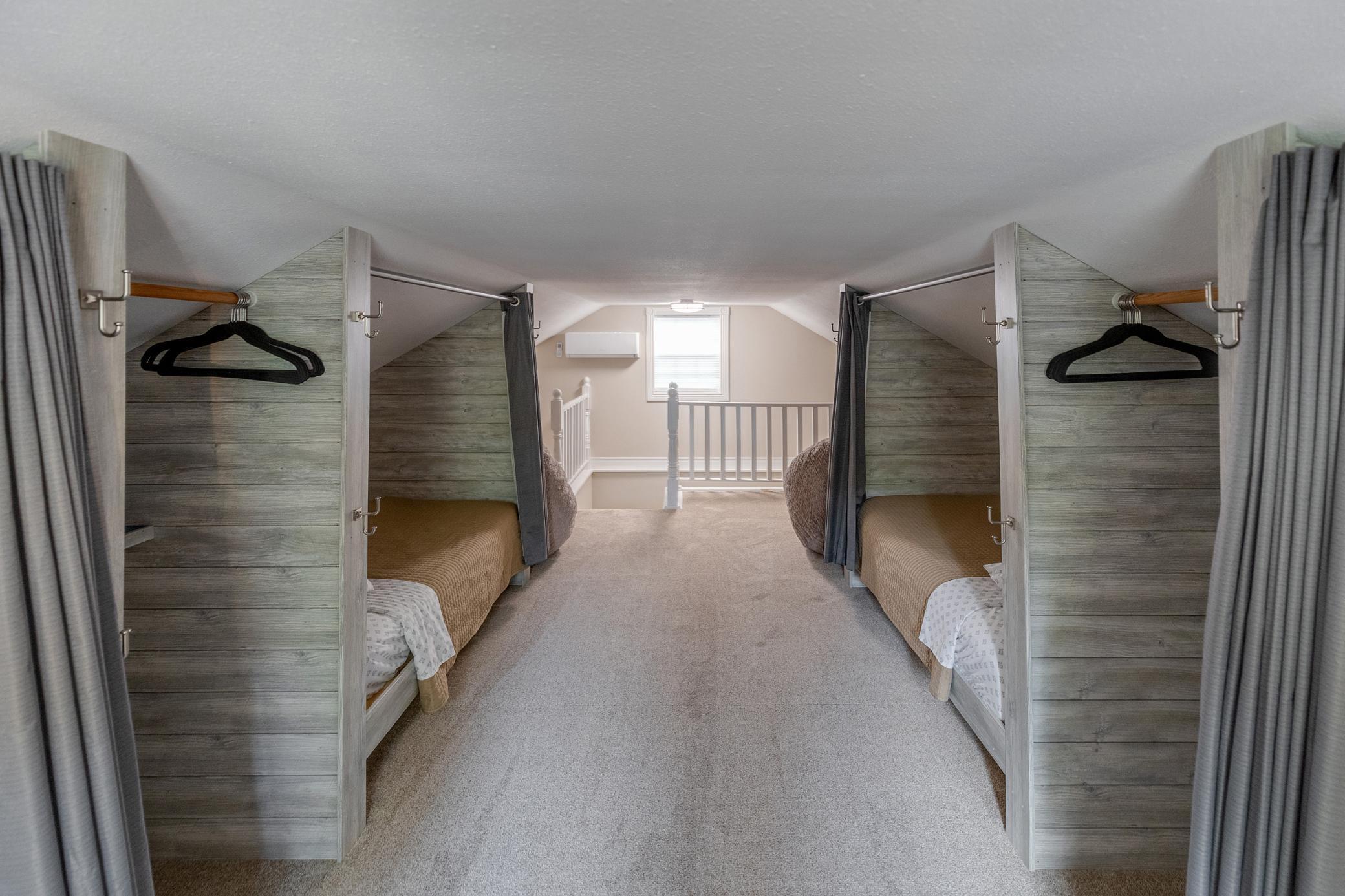 209 Park Avenue W Property Photo 30