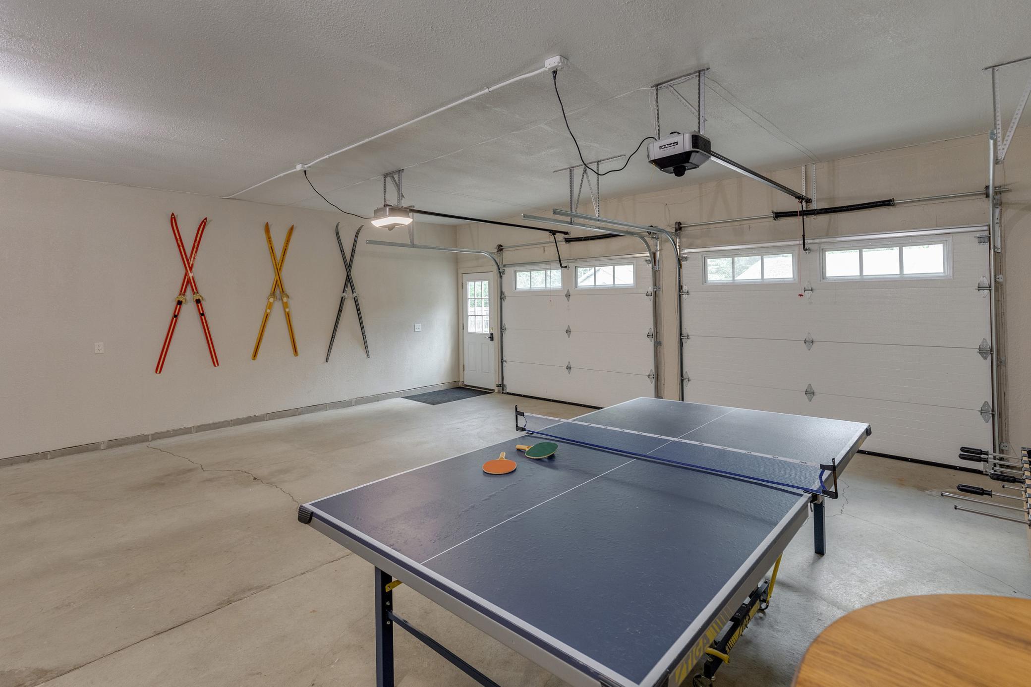 209 Park Avenue W Property Photo 41