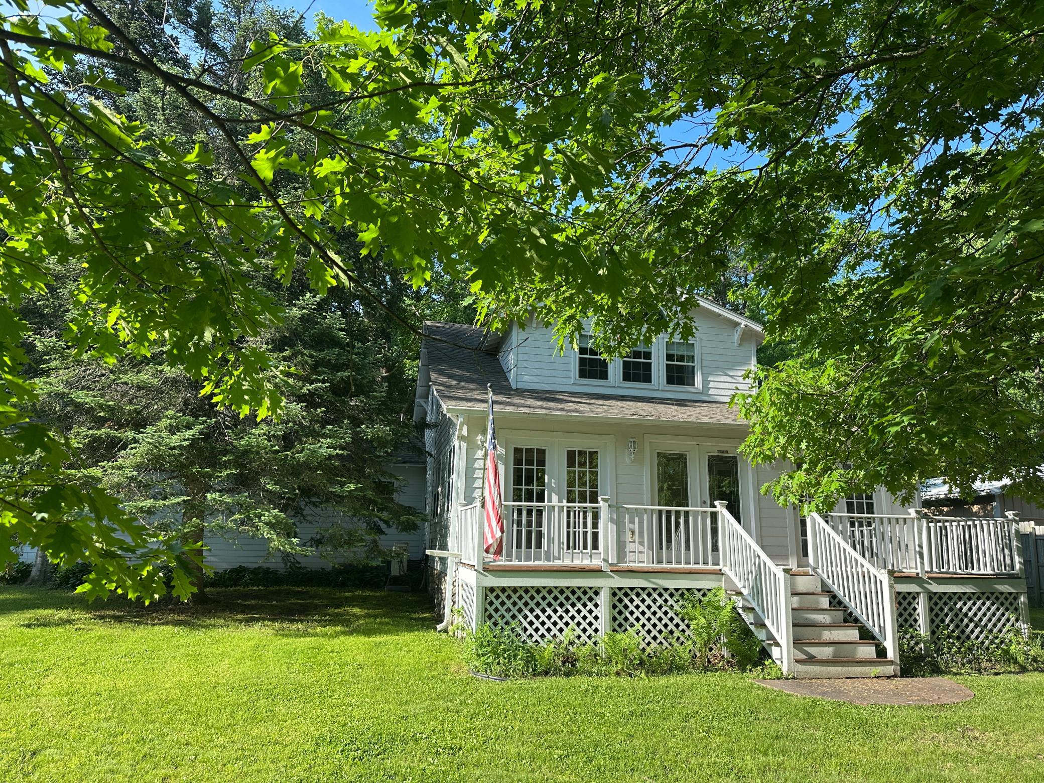209 Park Avenue W Property Photo 44