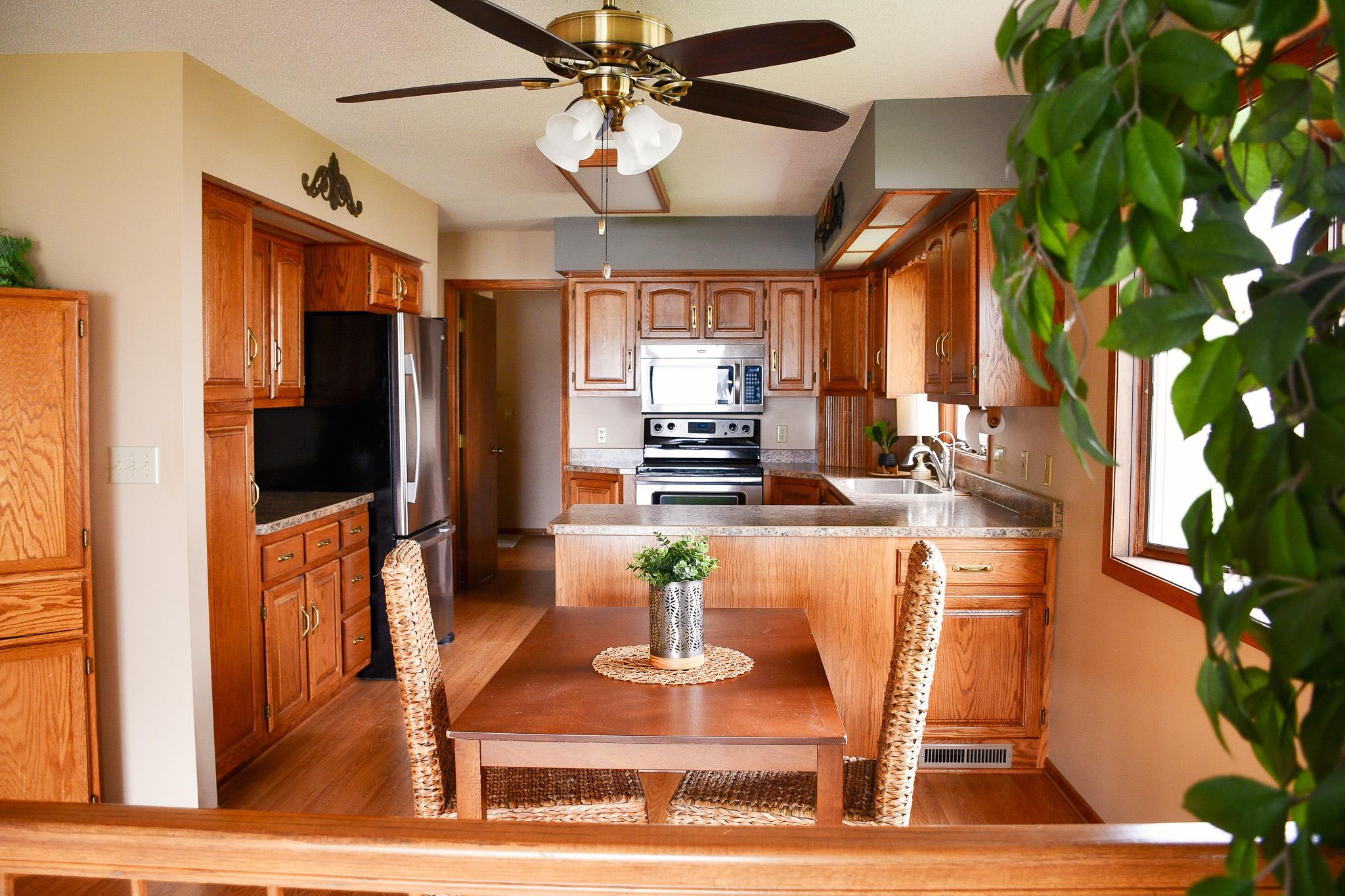 1206 S Shore Drive Property Photo 7