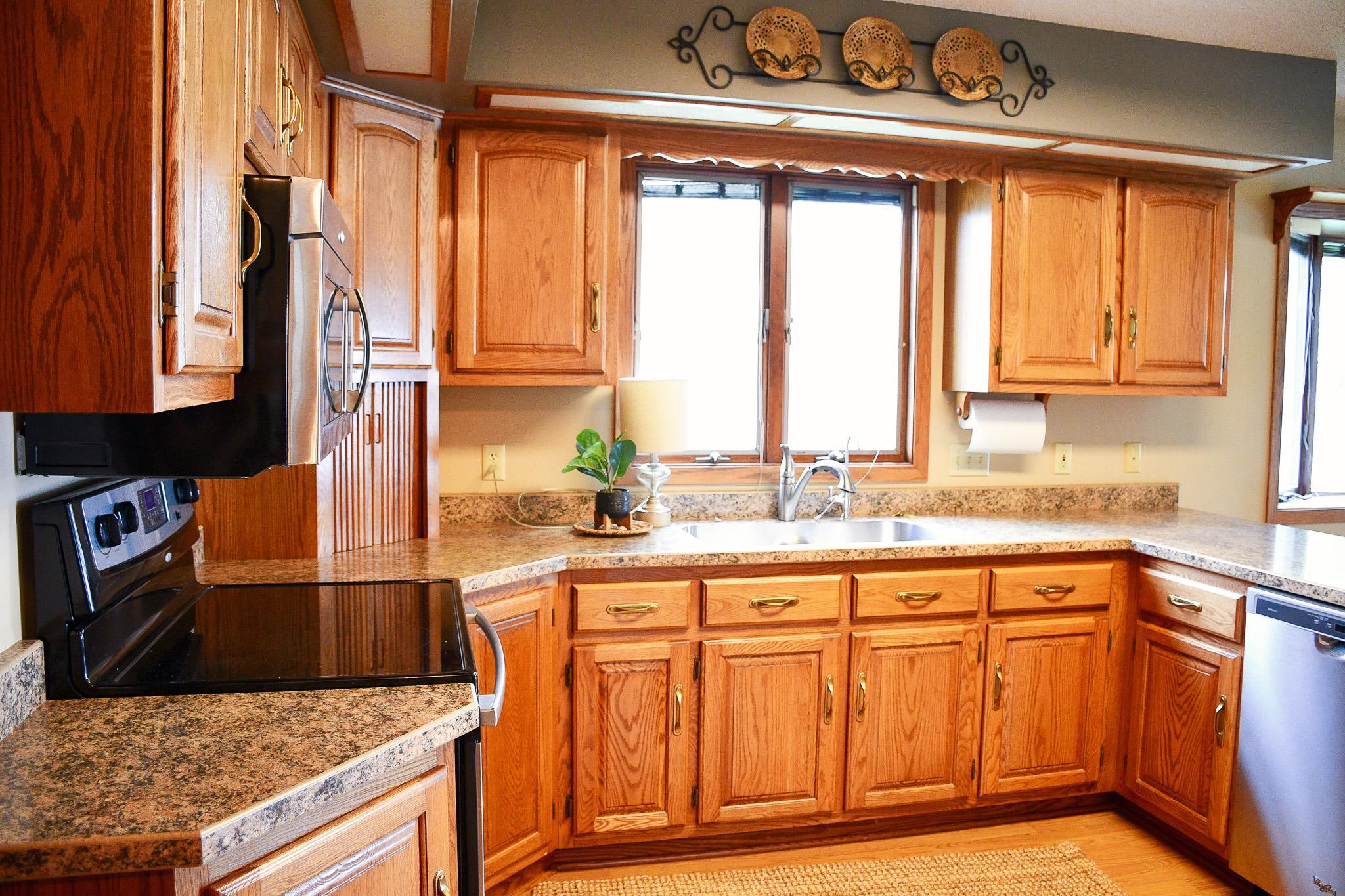 1206 S Shore Drive Property Photo 9