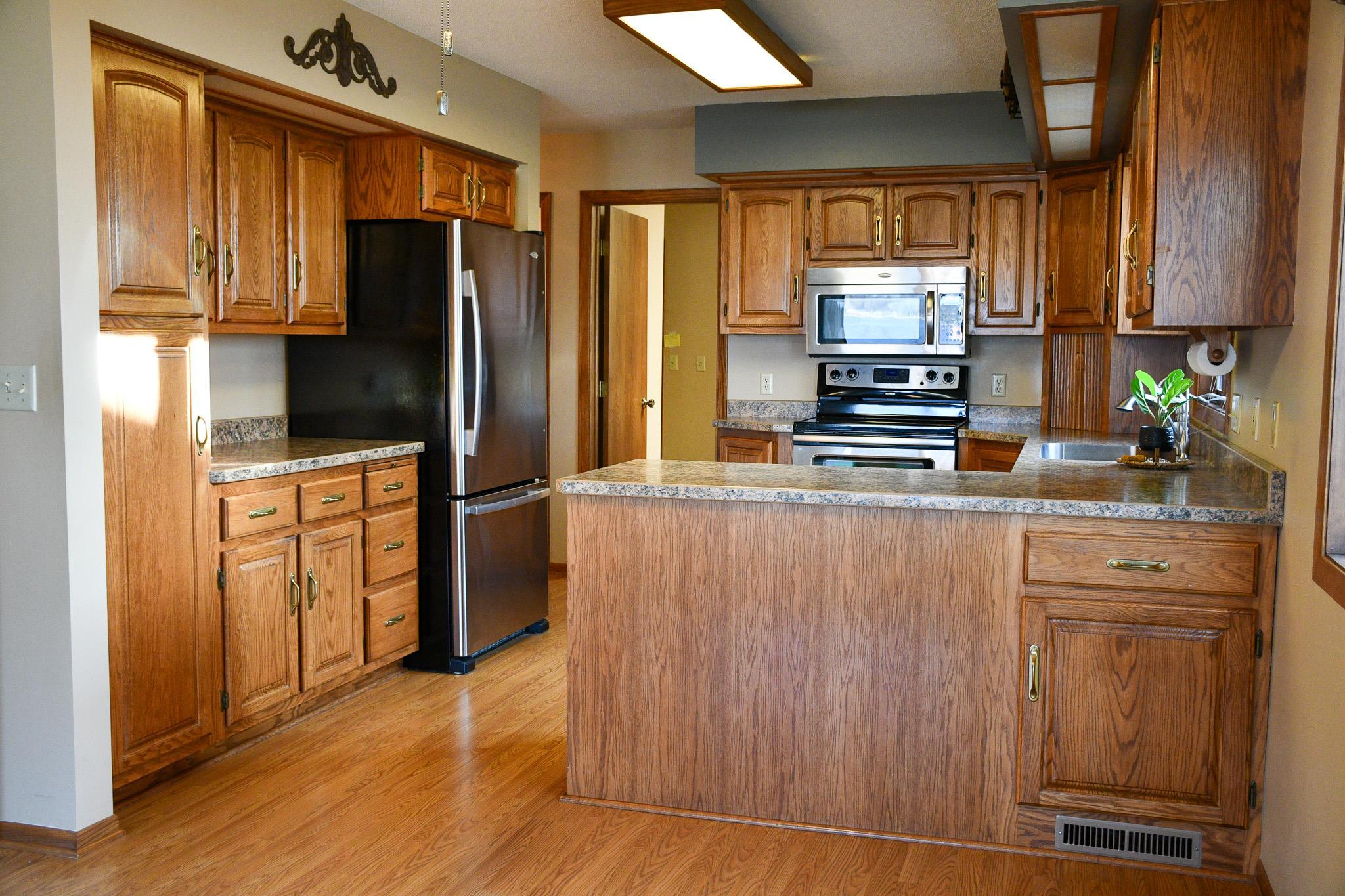 1206 S Shore Drive Property Photo 10