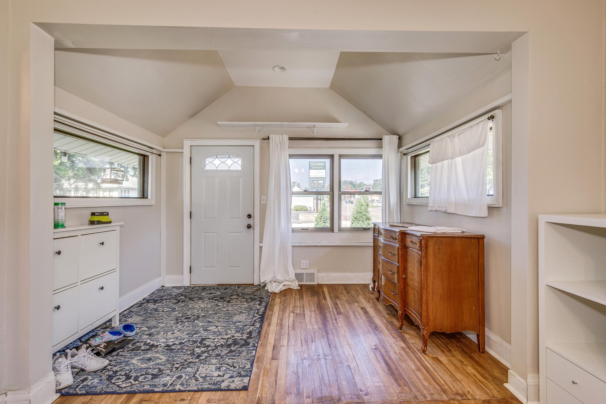1025 Southview Boulevard Property Photo 18