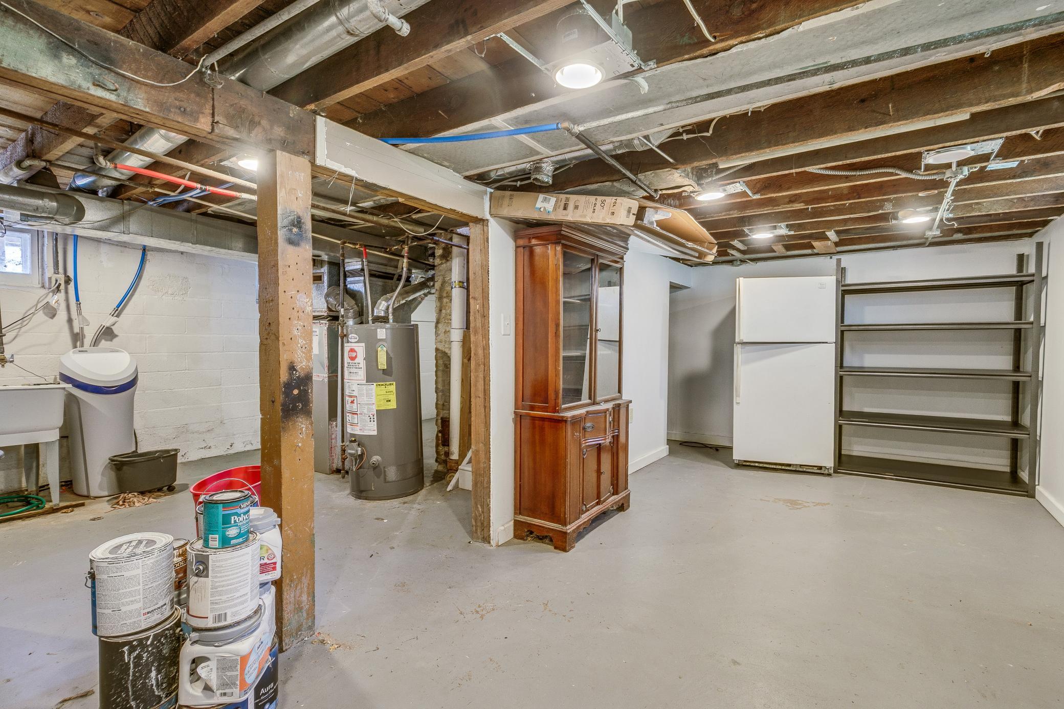 1025 Southview Boulevard Property Photo 28