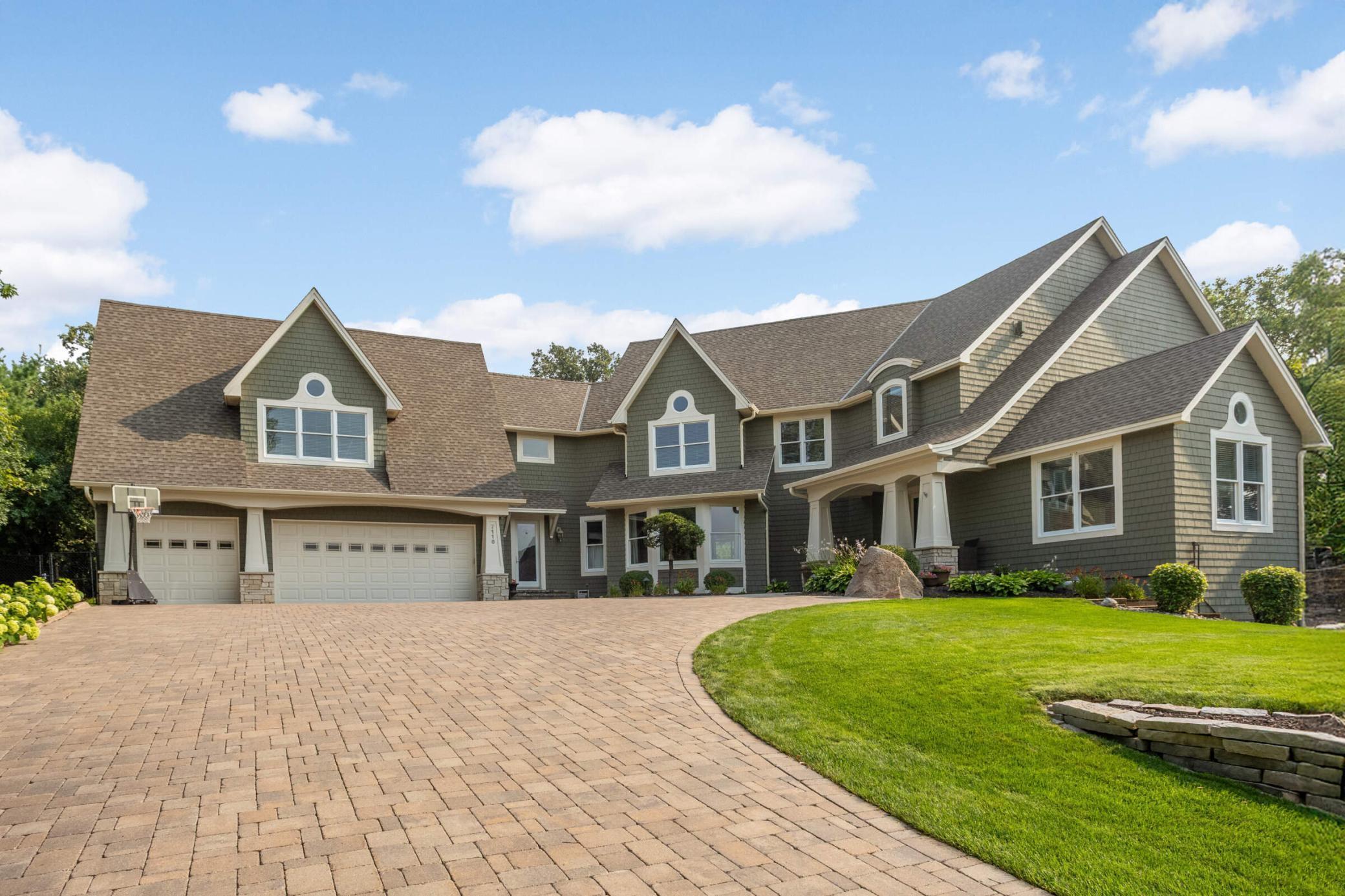 7116 Valley View Road Property Photo 1