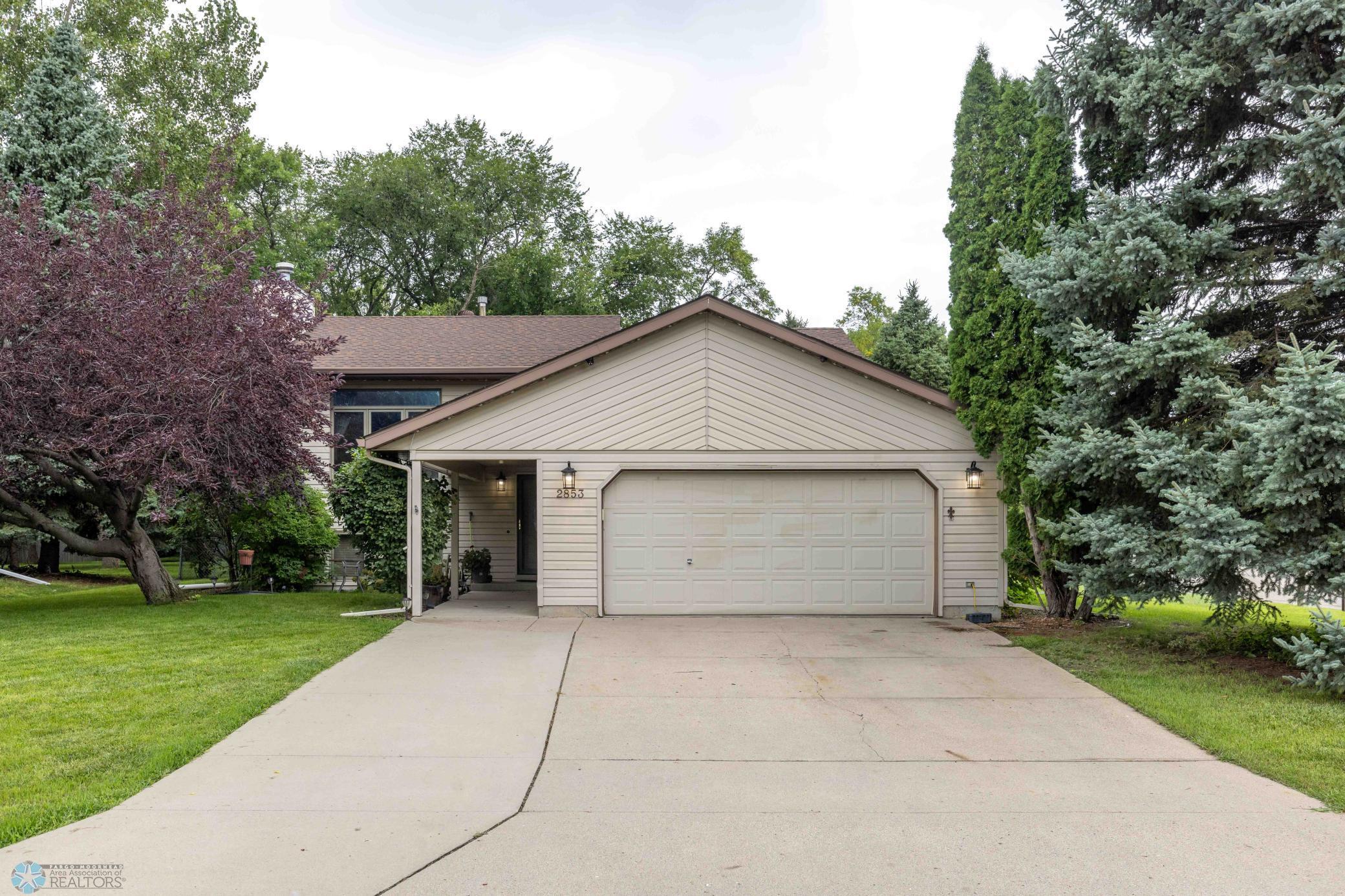 2853 26th Street Circle Property Photo 1