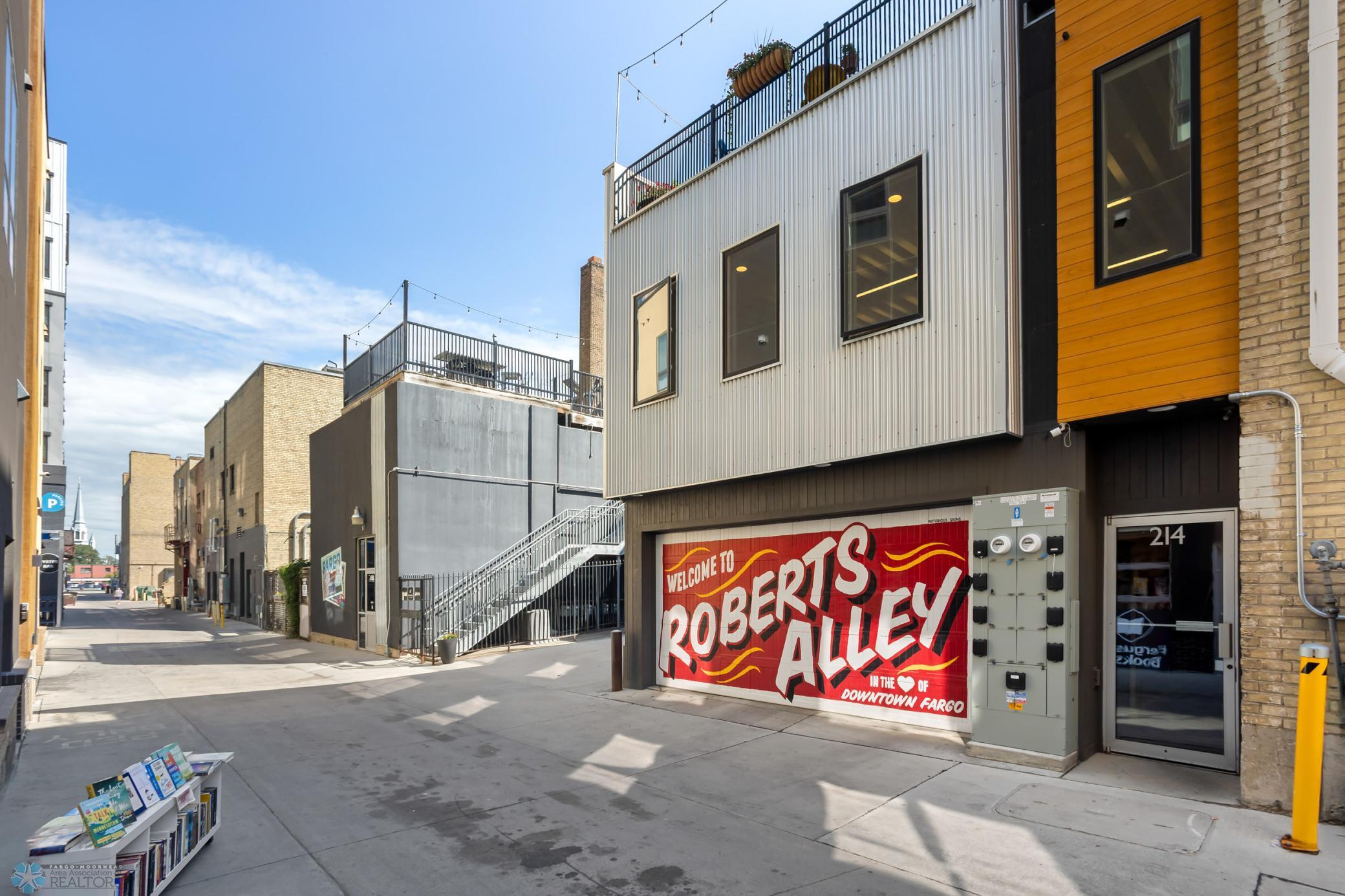 214 Broadway N Property Photo 55