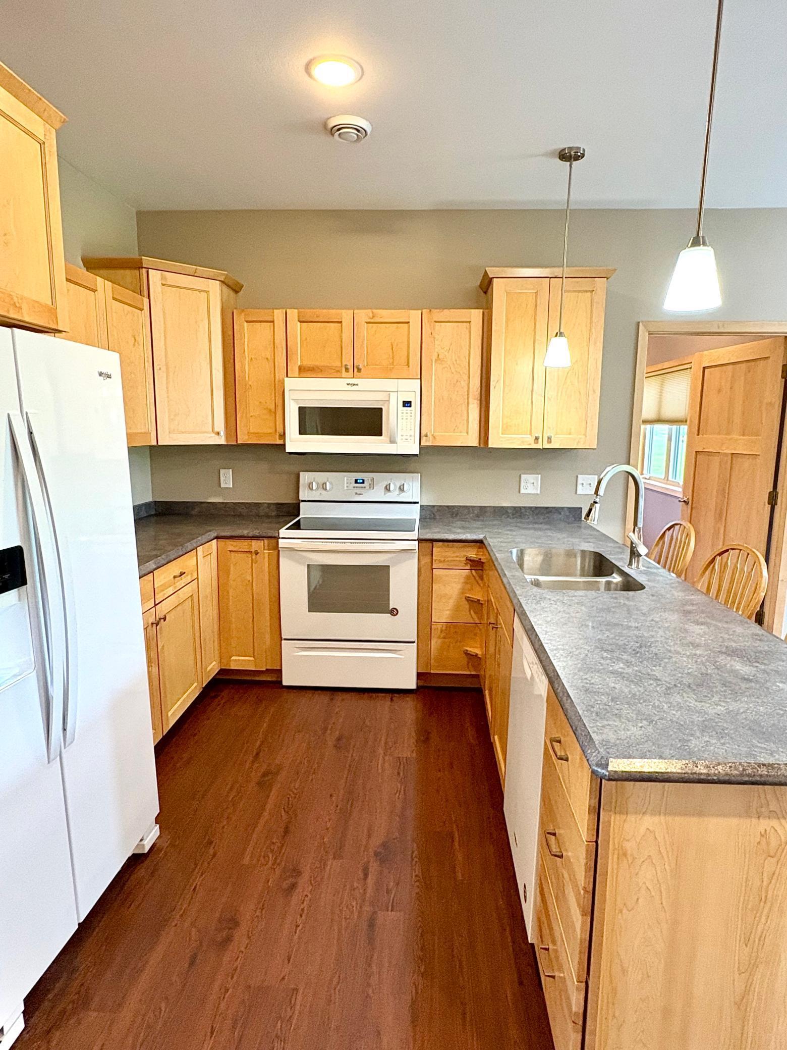 162 Diagonal Street Property Photo 3