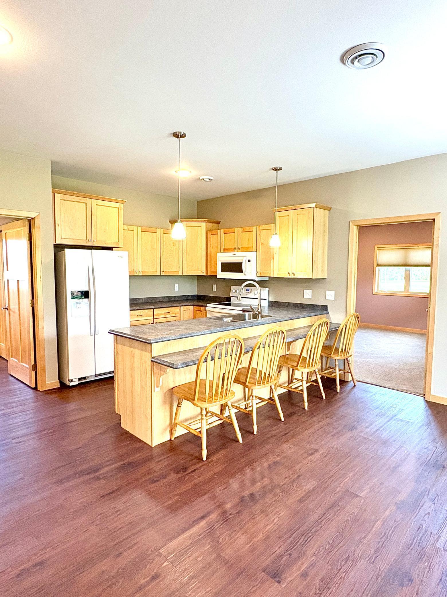 162 Diagonal Street Property Photo 5