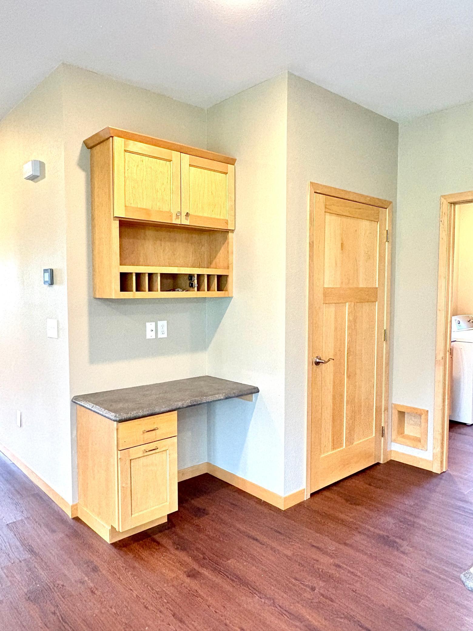 162 Diagonal Street Property Photo 9