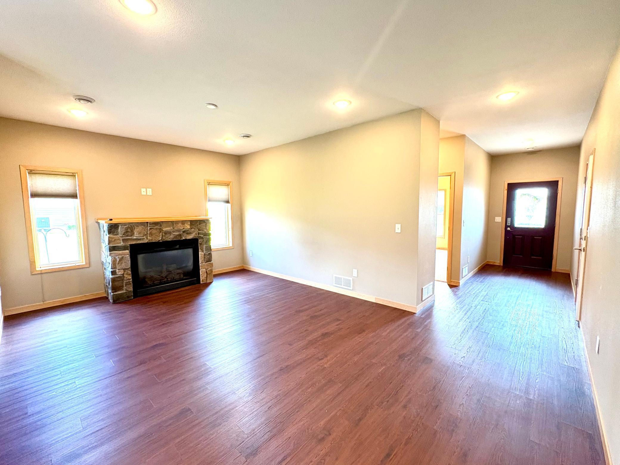 162 Diagonal Street Property Photo 11