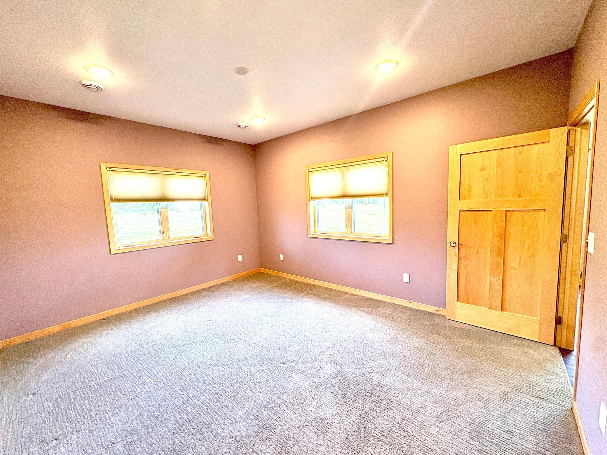 162 Diagonal Street Property Photo 18
