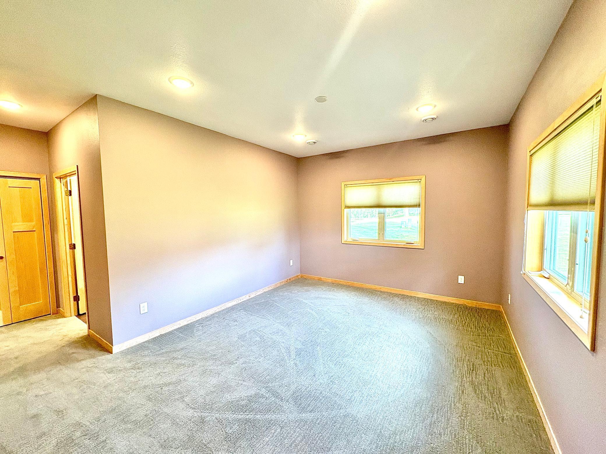 162 Diagonal Street Property Photo 19