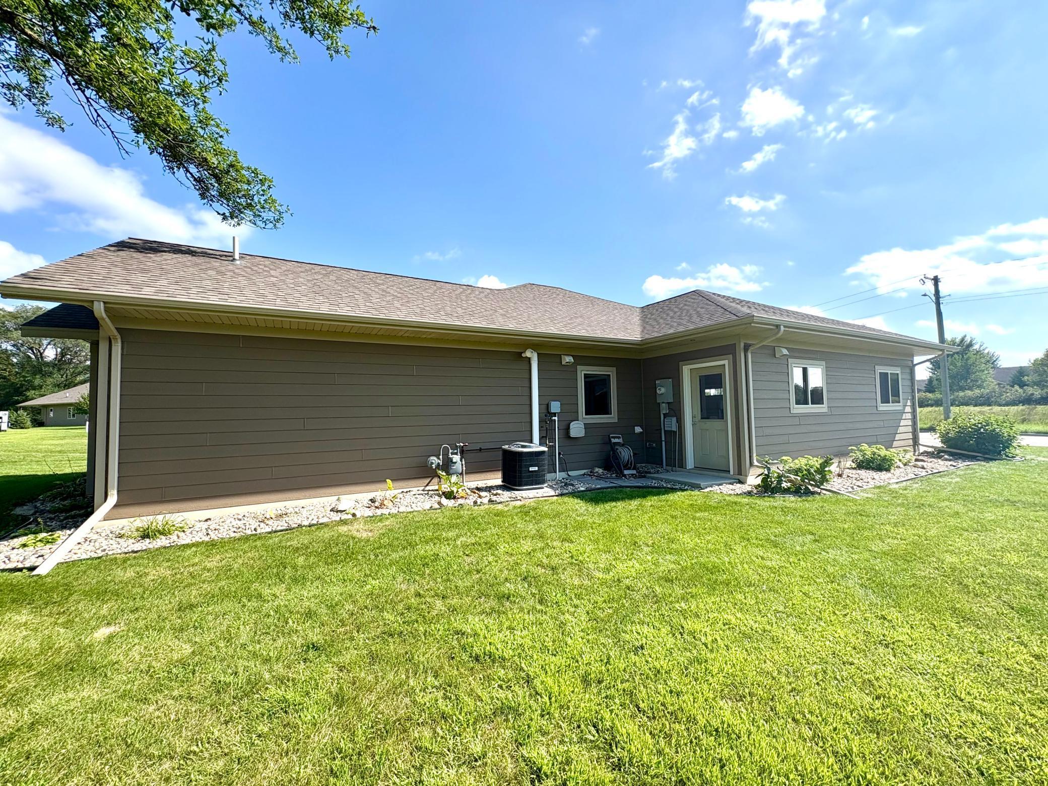 162 Diagonal Street Property Photo 33