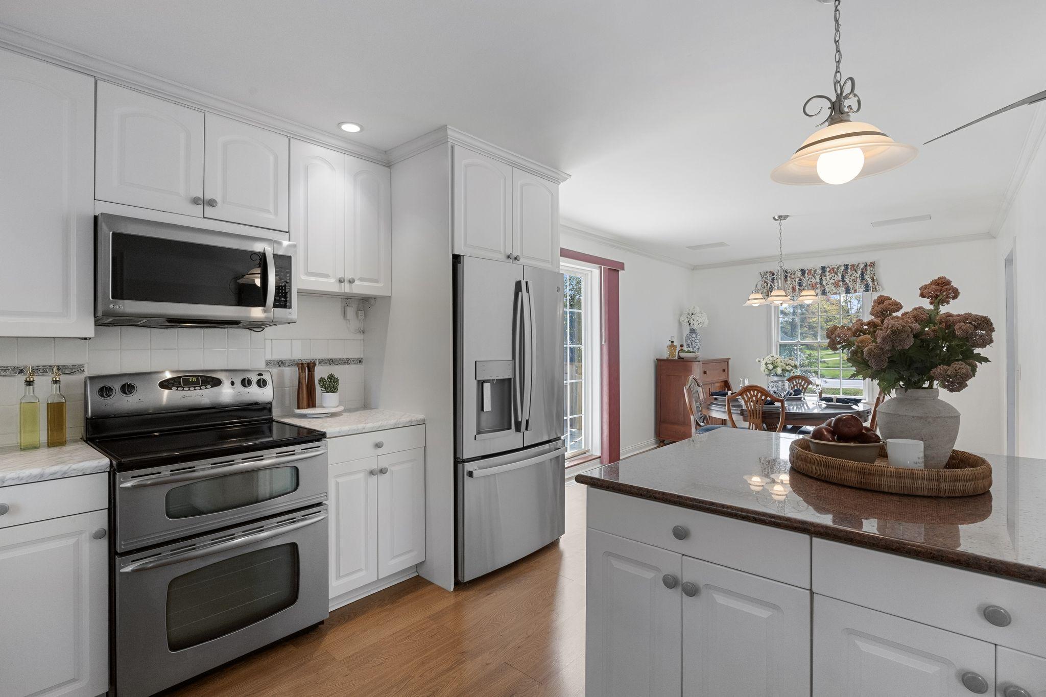 4812 Valley View Road Property Photo 12