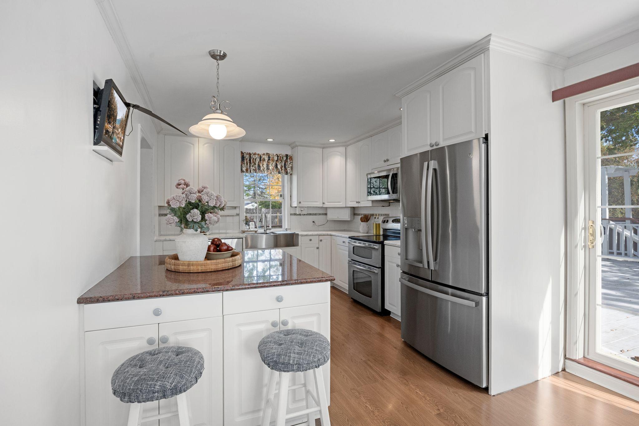 4812 Valley View Road Property Photo 17