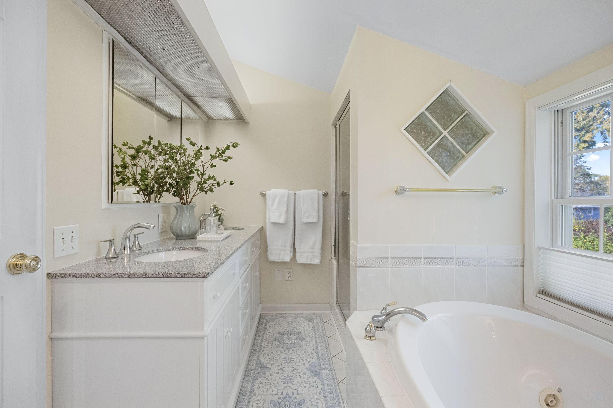 4812 Valley View Road Property Photo 29