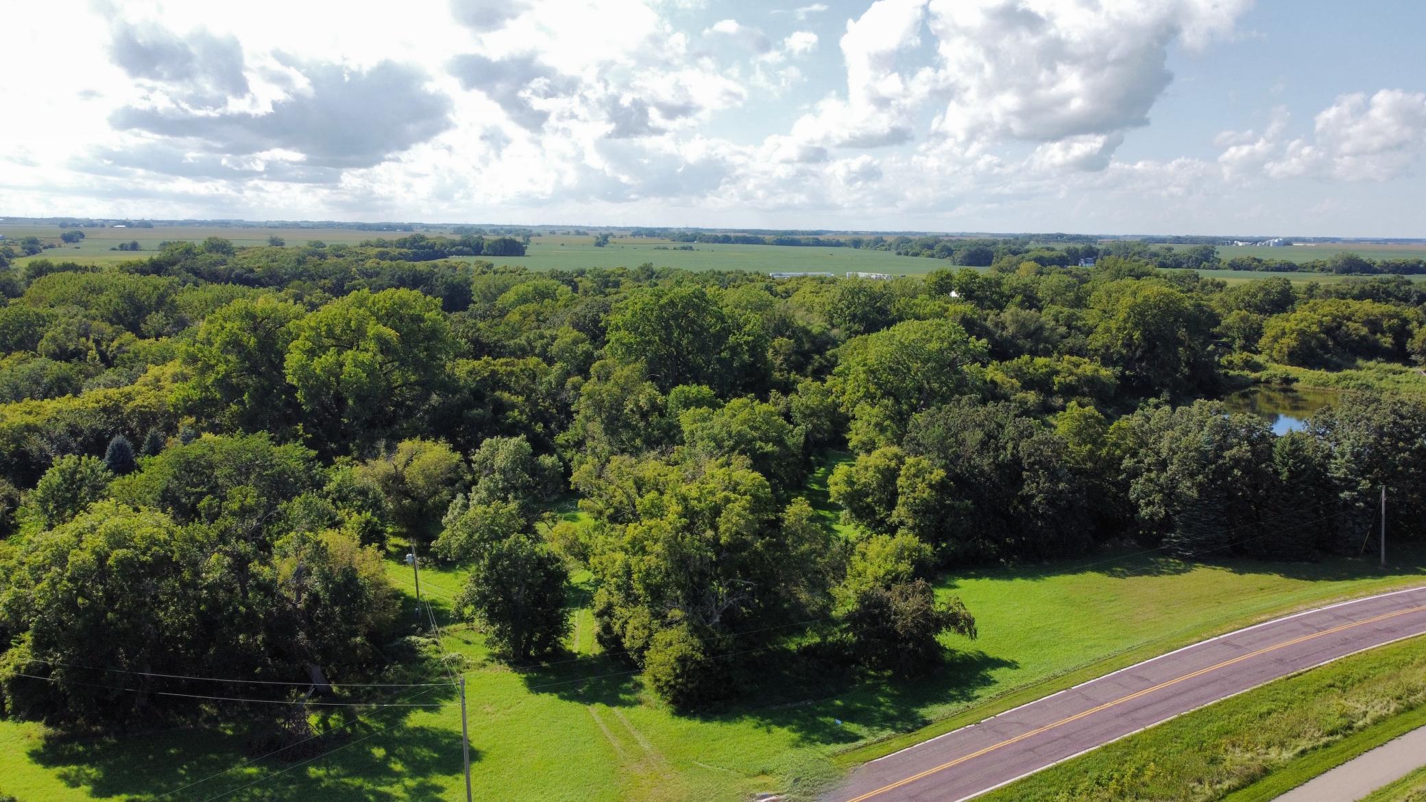 2555 River Road Property Photo 12