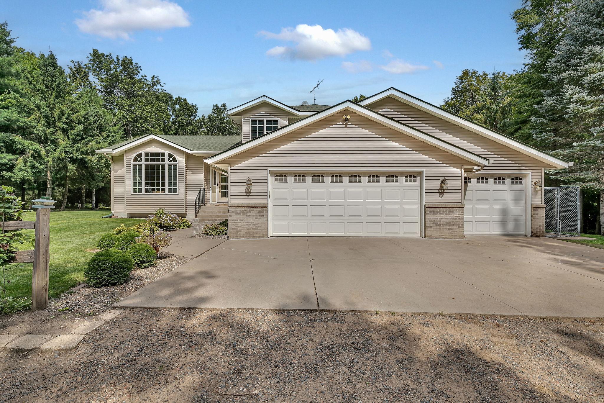 8298 190th Street Property Photo 1