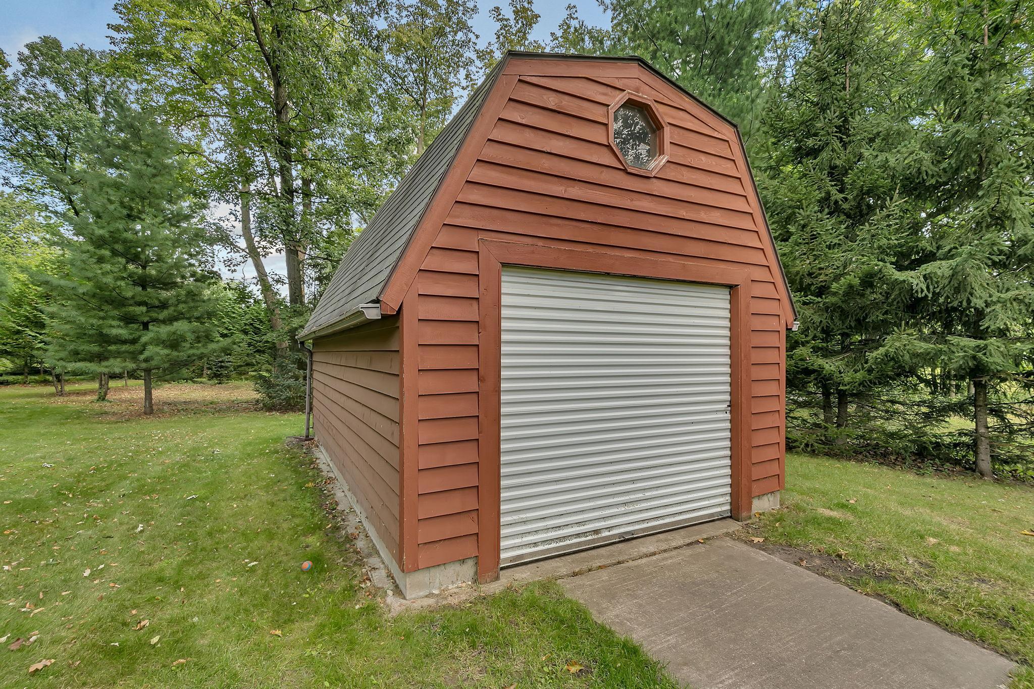 8298 190th Street Property Photo 5