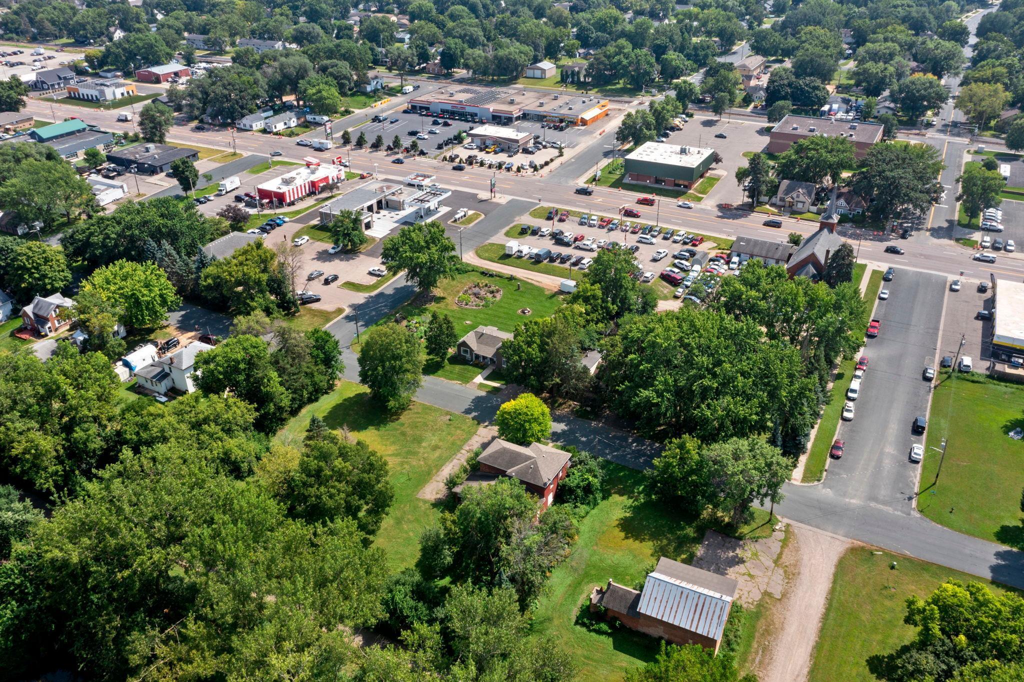 720 Bluff Avenue E Property Photo 2