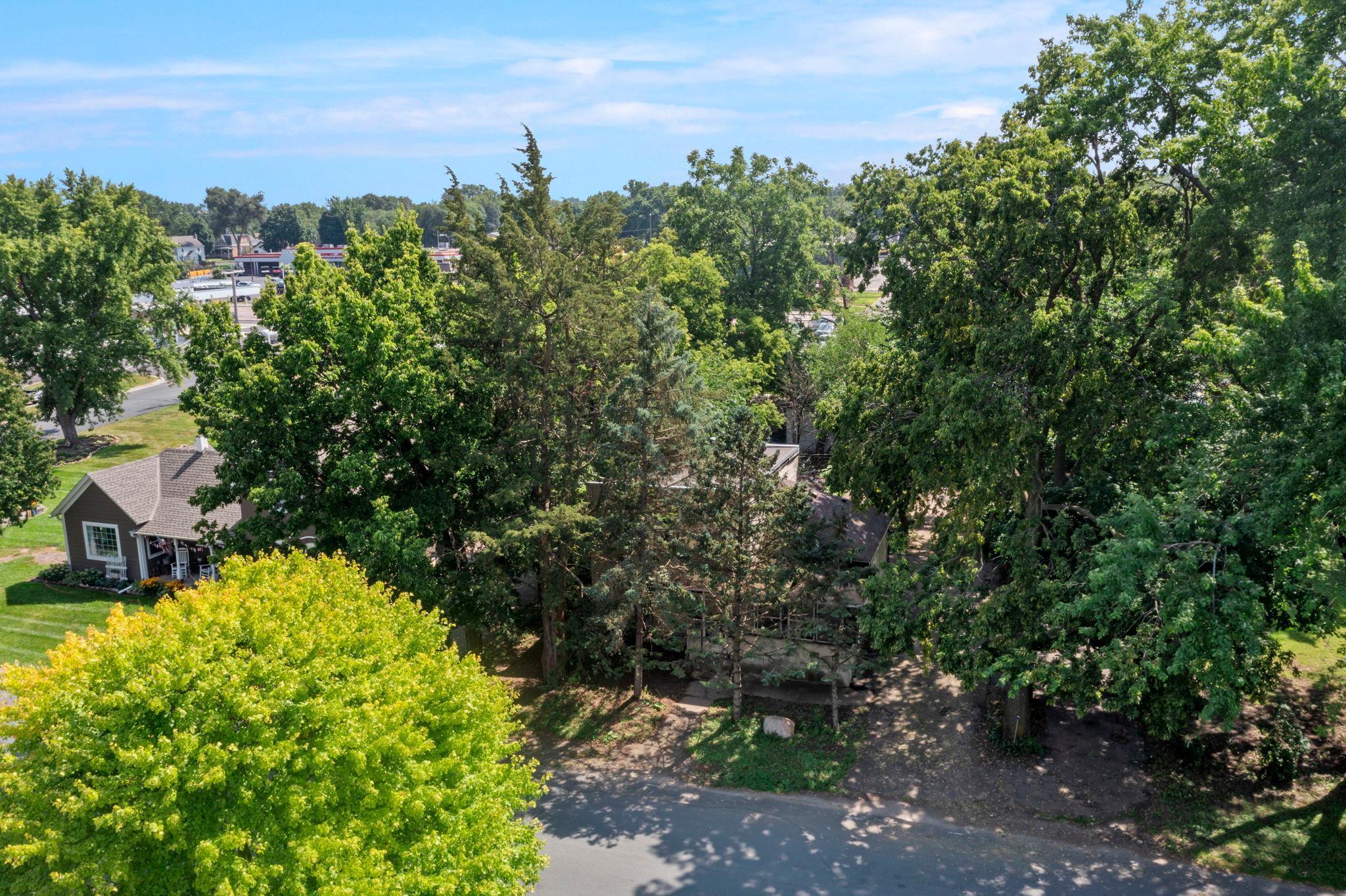 720 Bluff Avenue E Property Photo 5